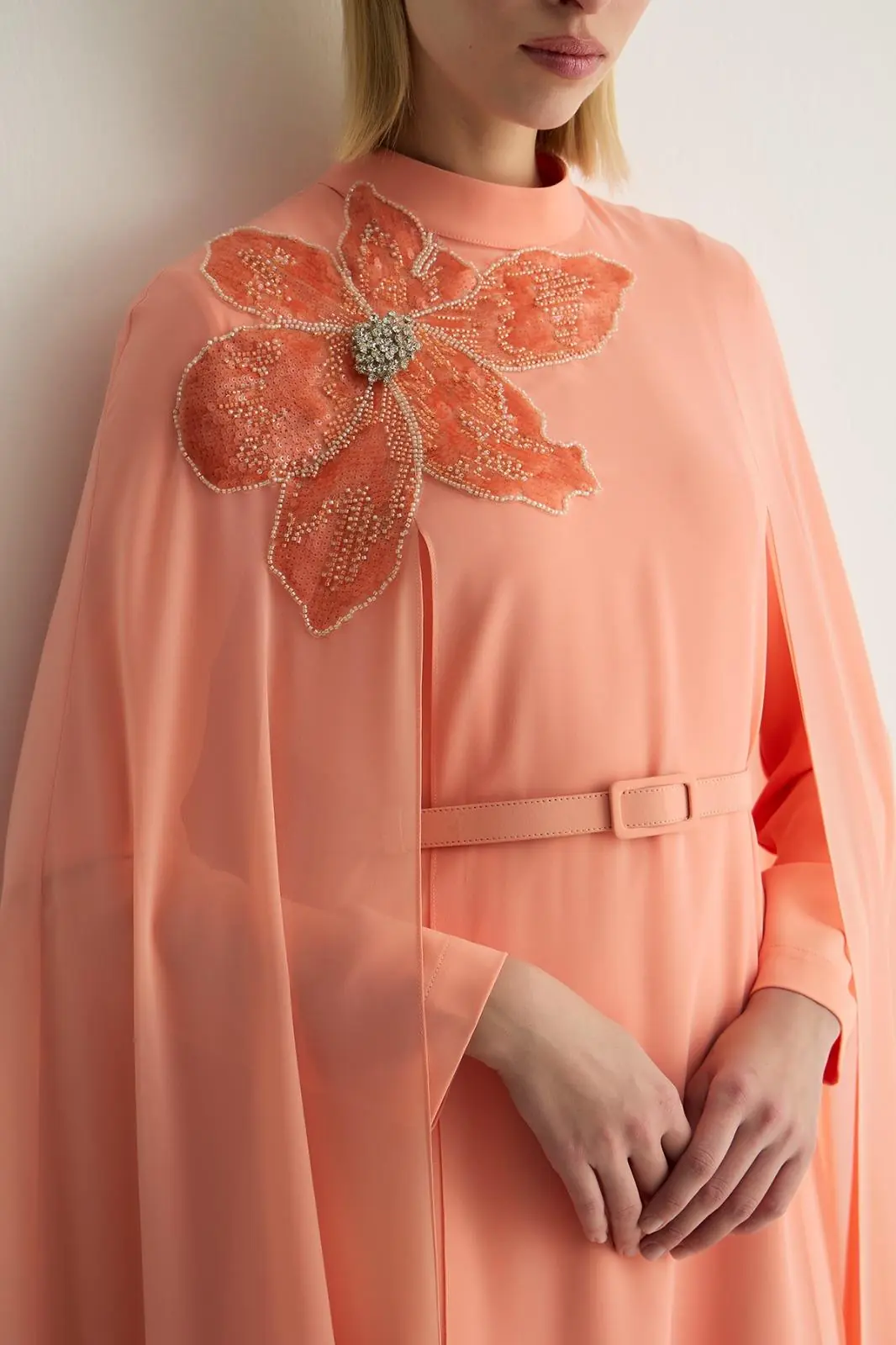 Pastel Cape Detail Dress – Somon, photo 2