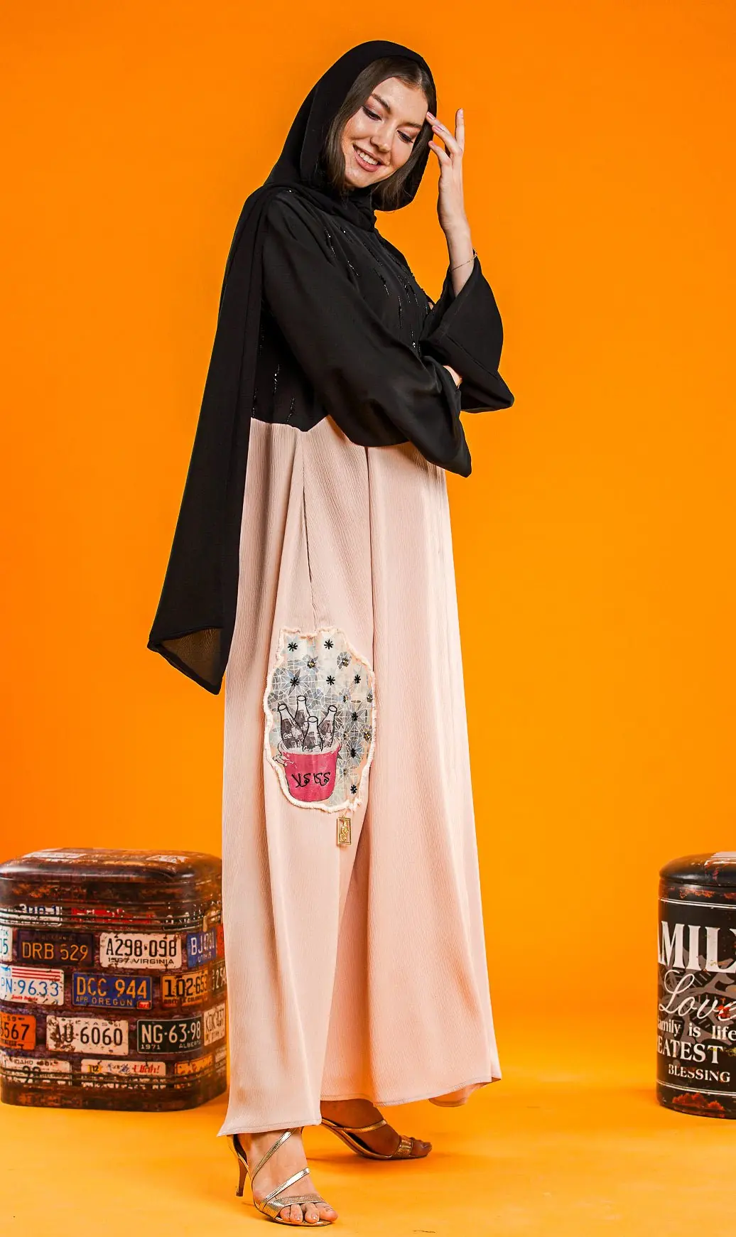 Cola Abaya, photo 3