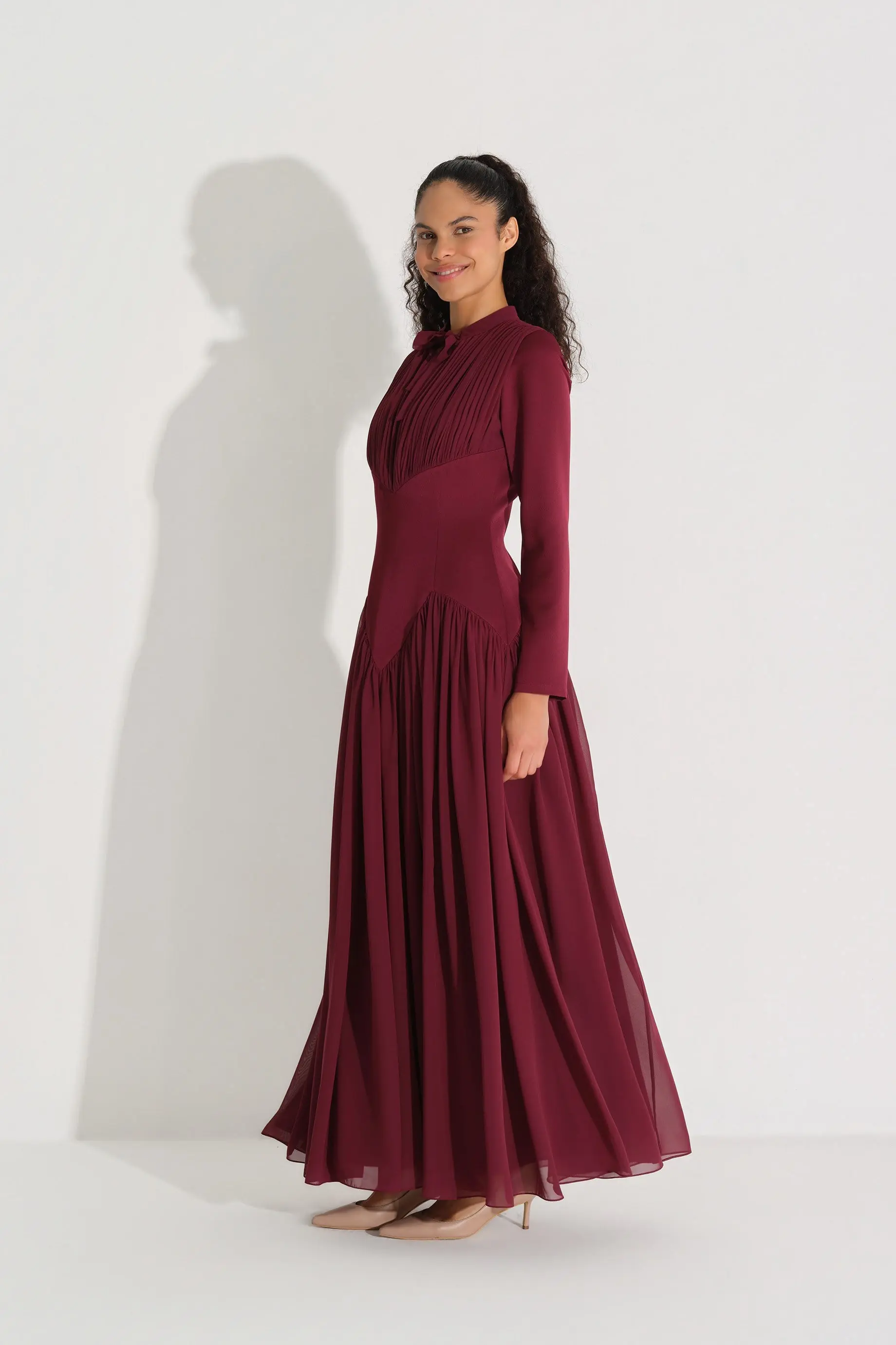 Bow-Neck Corset-Detail Chiffon Dress with Long Sleeves - Bordeaux, photo 4