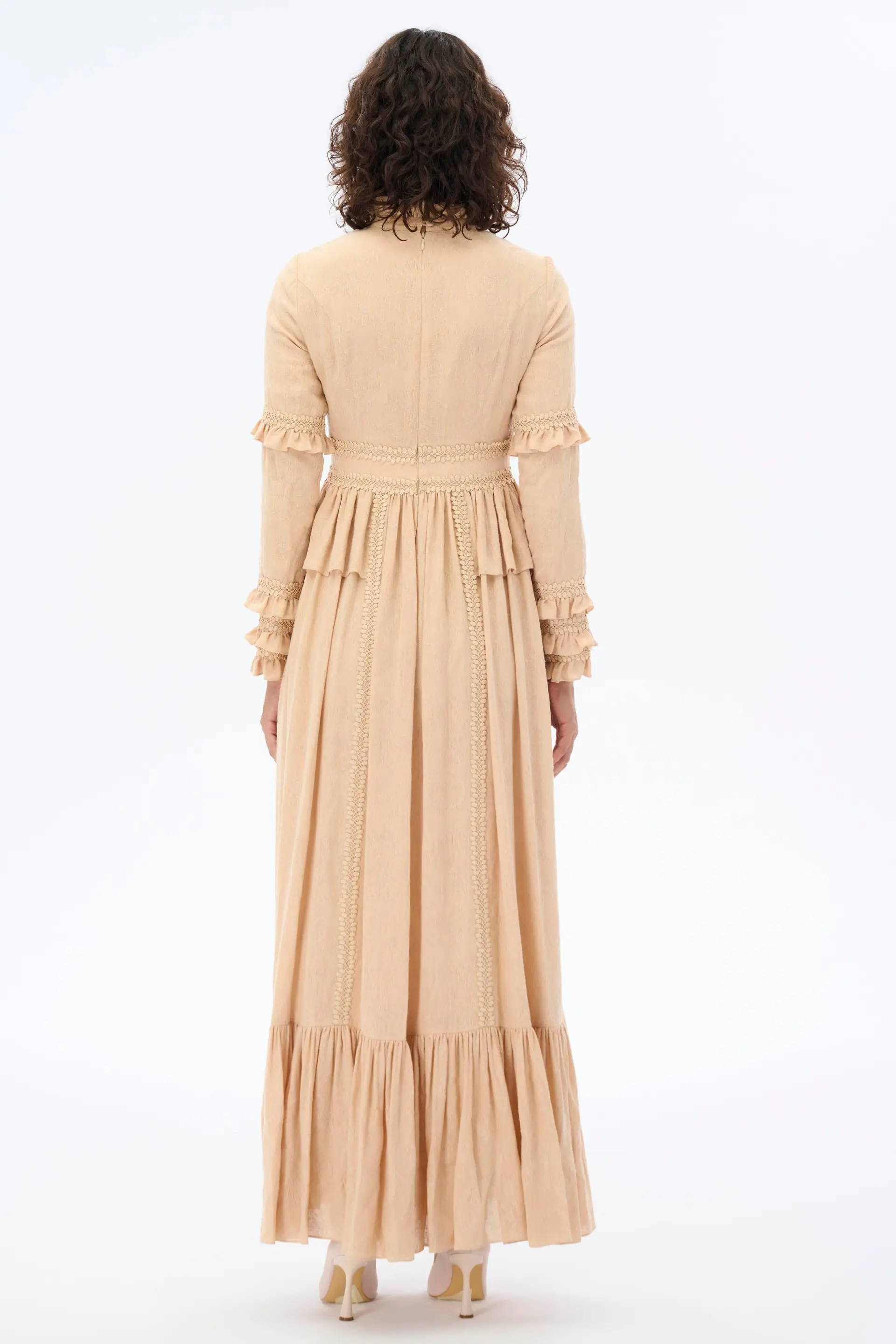 High-Neck Lace-Trimmed Maxi Dress - Beige, photo 3