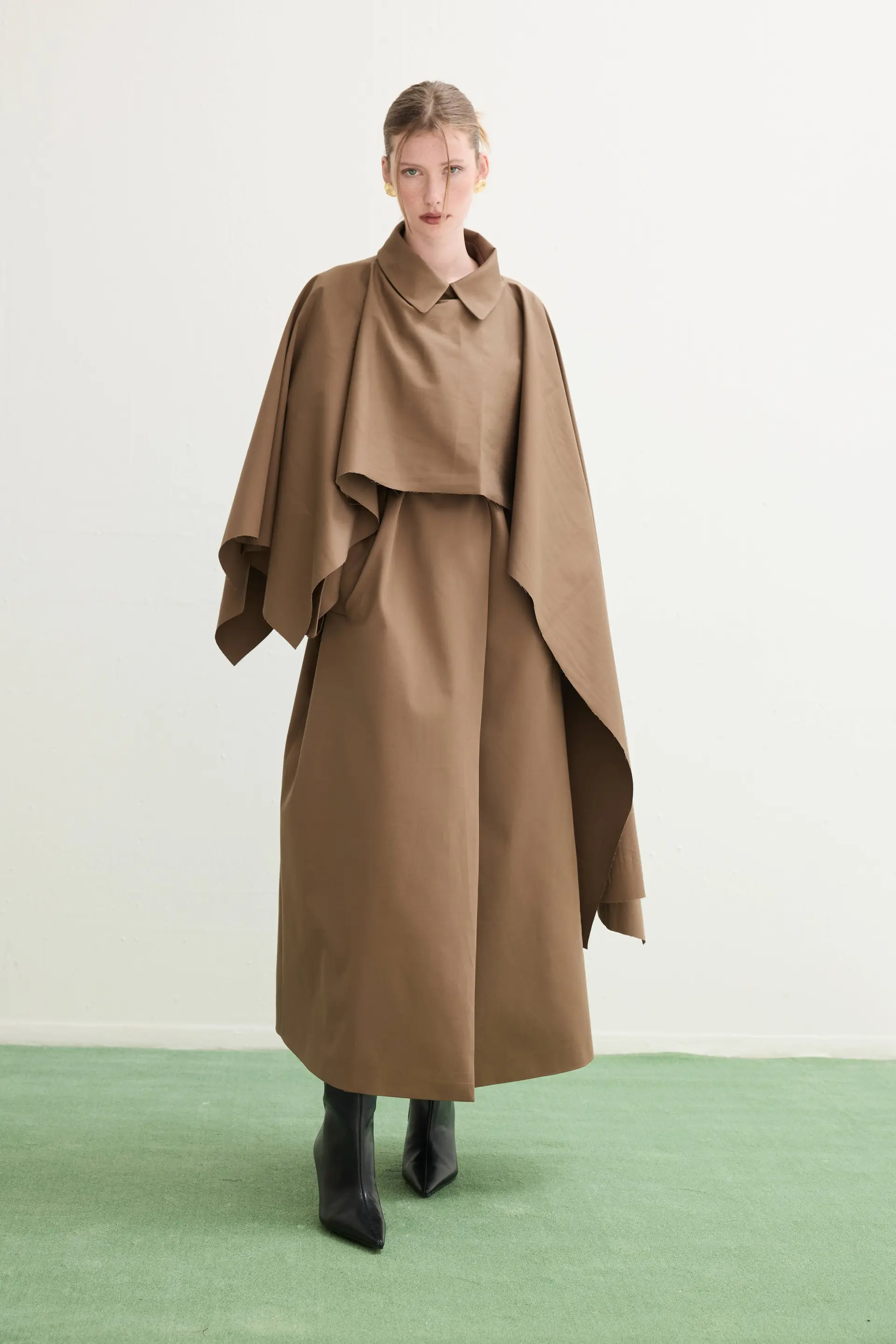 OMUZ ŞALLI OVERSIZE TRENÇKOT