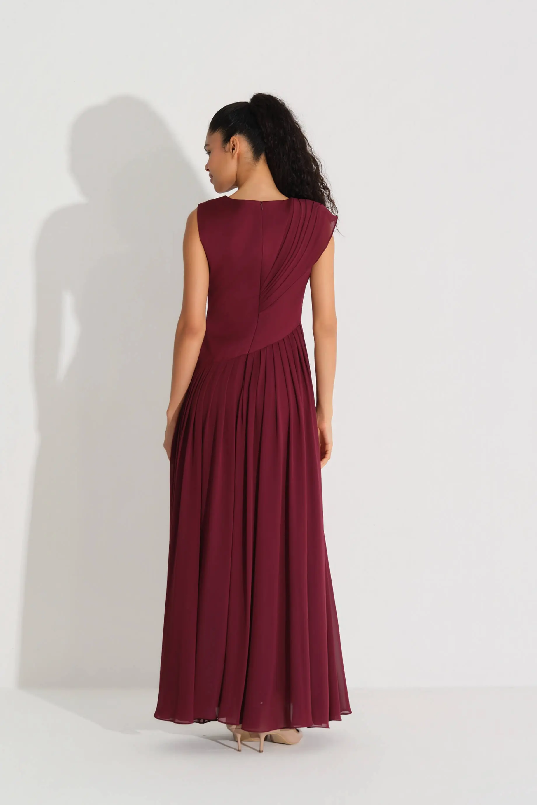 V-Neck Pleated Chiffon Dress – Bordeaux, photo 6
