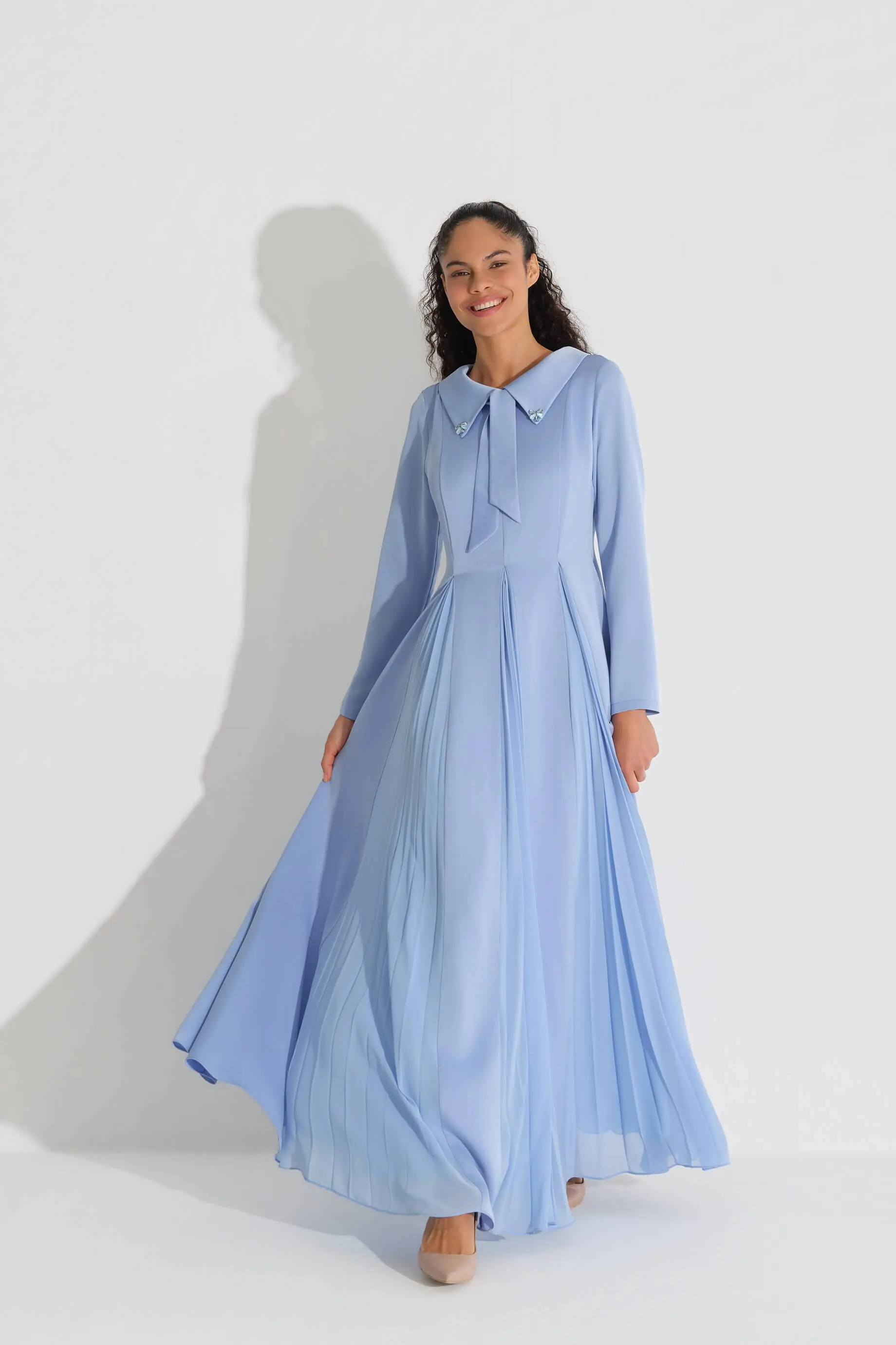 Bow-Collar Crepe Dress – Blue, photo 2