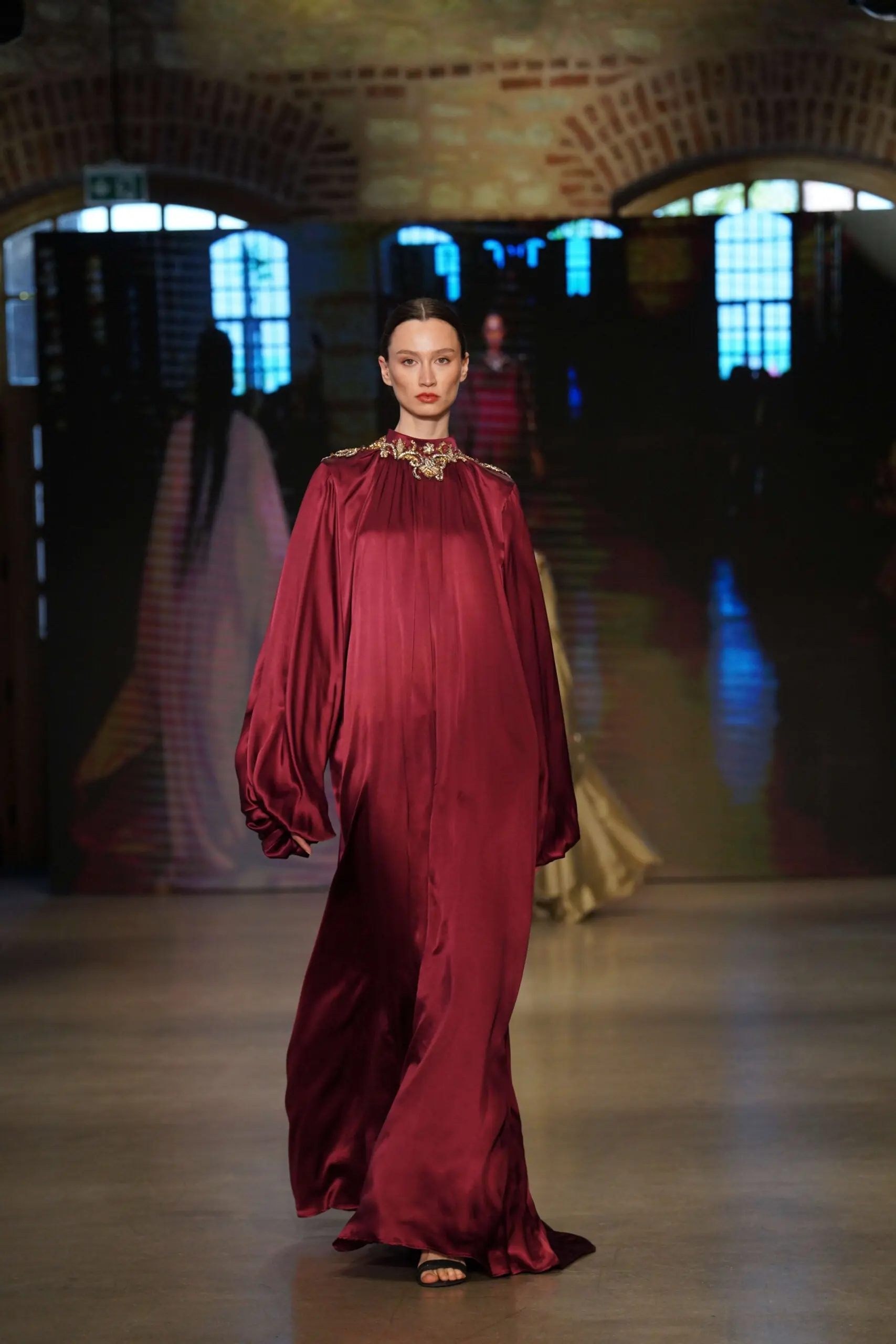 Crystal Bloom Balcanian Embellished Silk Gown – Red, photo 2