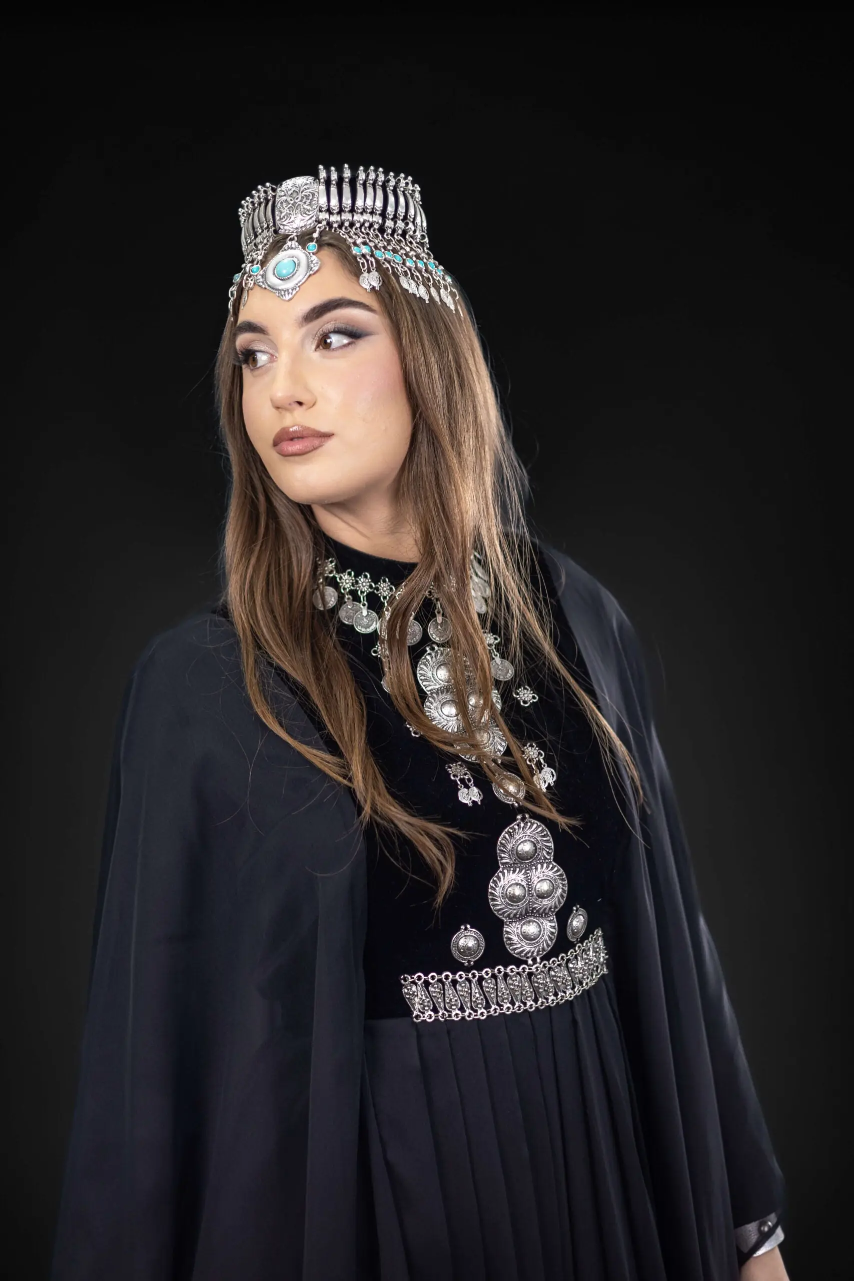 Boldness Embellished Abaya – Black, photo 4