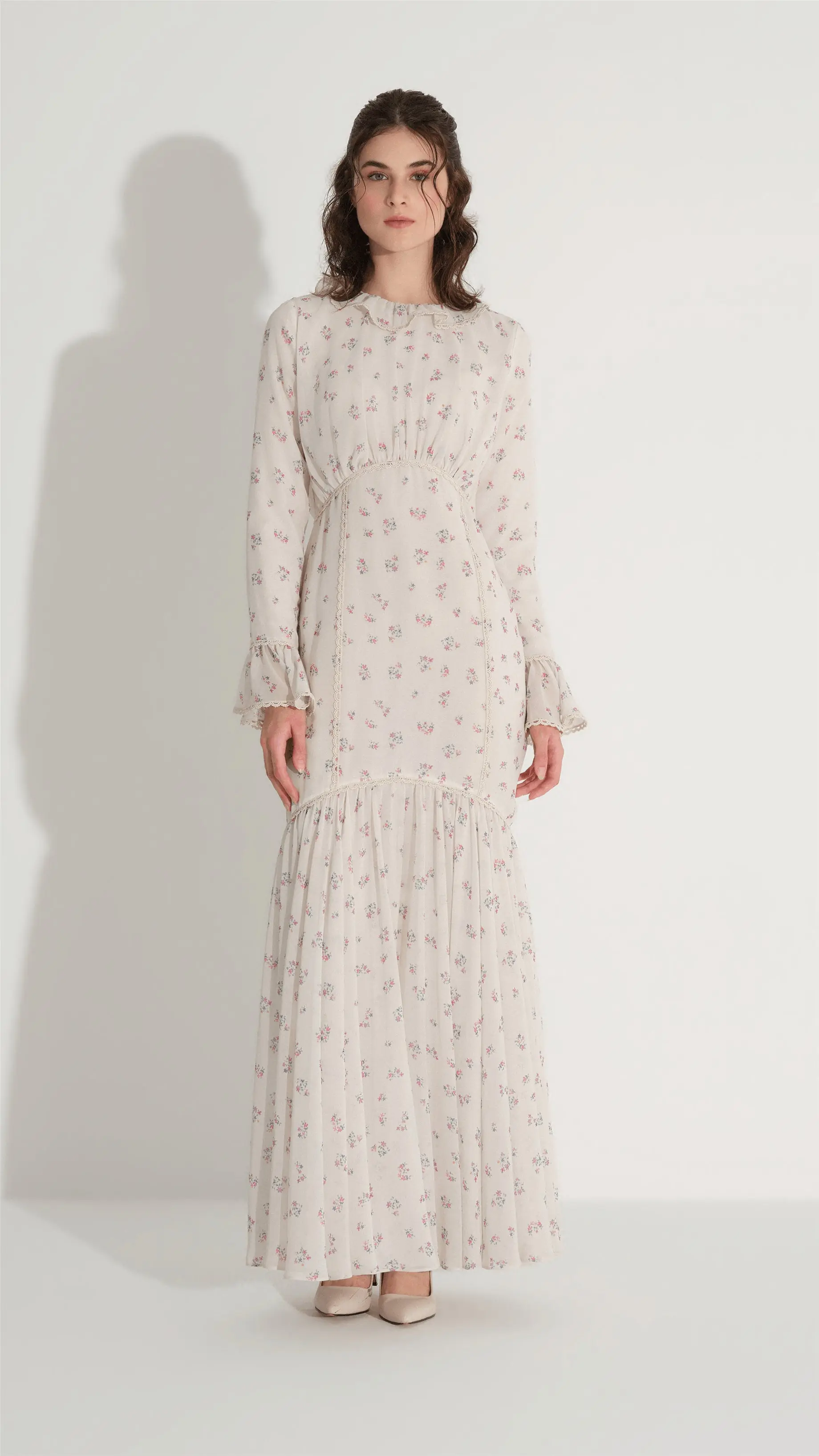 Lace Detail Mermaid Dress – Ecru