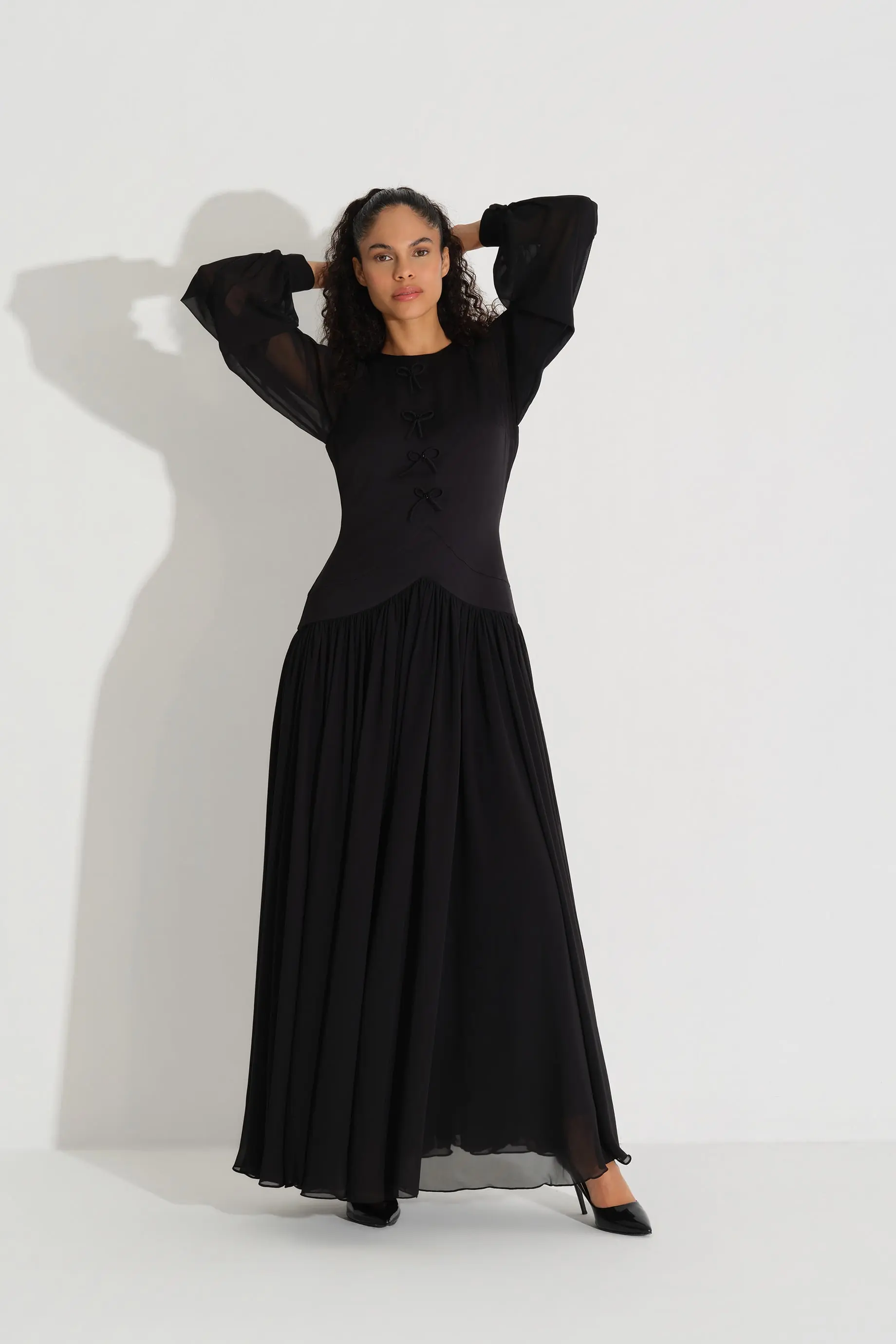 Front Bow Detail Crepe Dress – Black, photo 5
