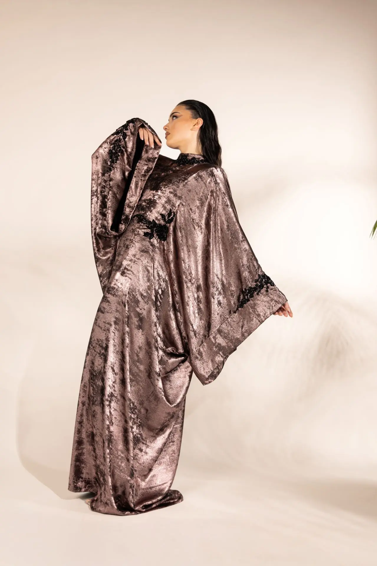 Cosmic Blossom Embellished Abaya – Dusty Rose, photo 7