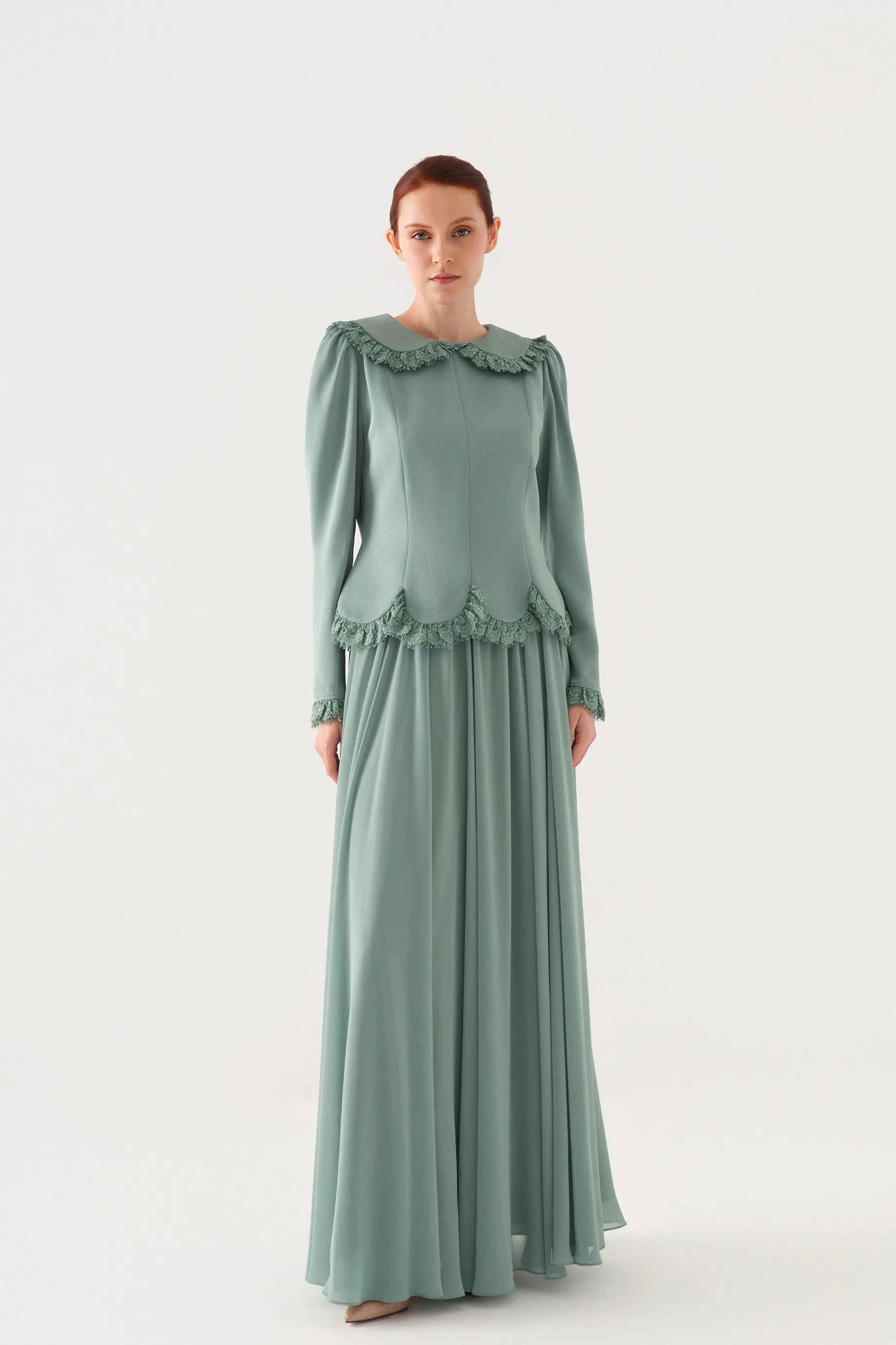 Peter Pan Collar Blouse and Lace-Trim Skirt Set – Green