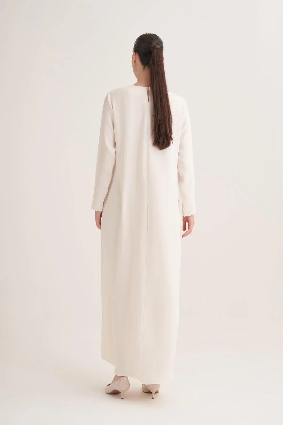 Crepe Minimalist Maxi Dress – Cream, photo 3