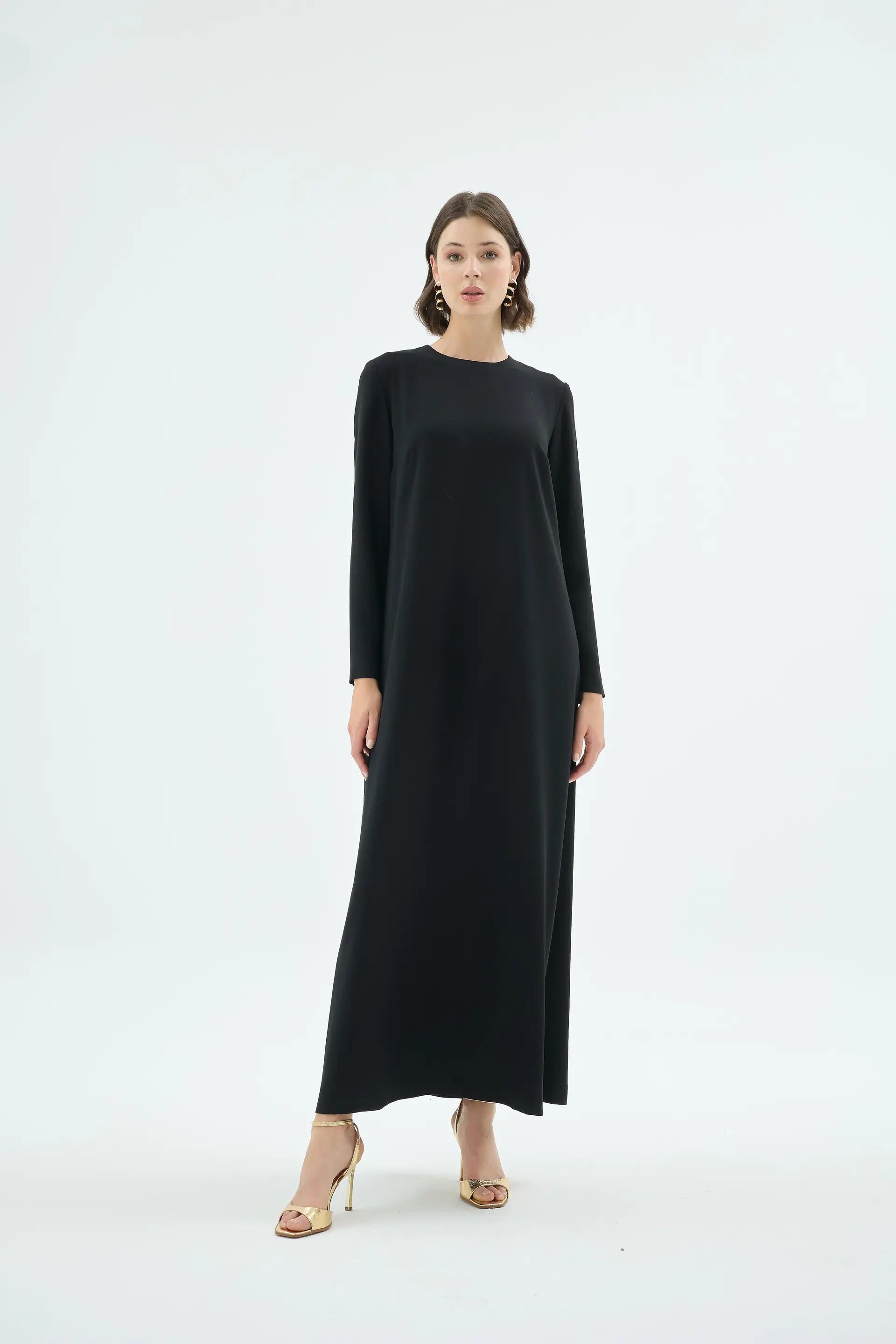 Karla Minimal Maxi Dress – Black