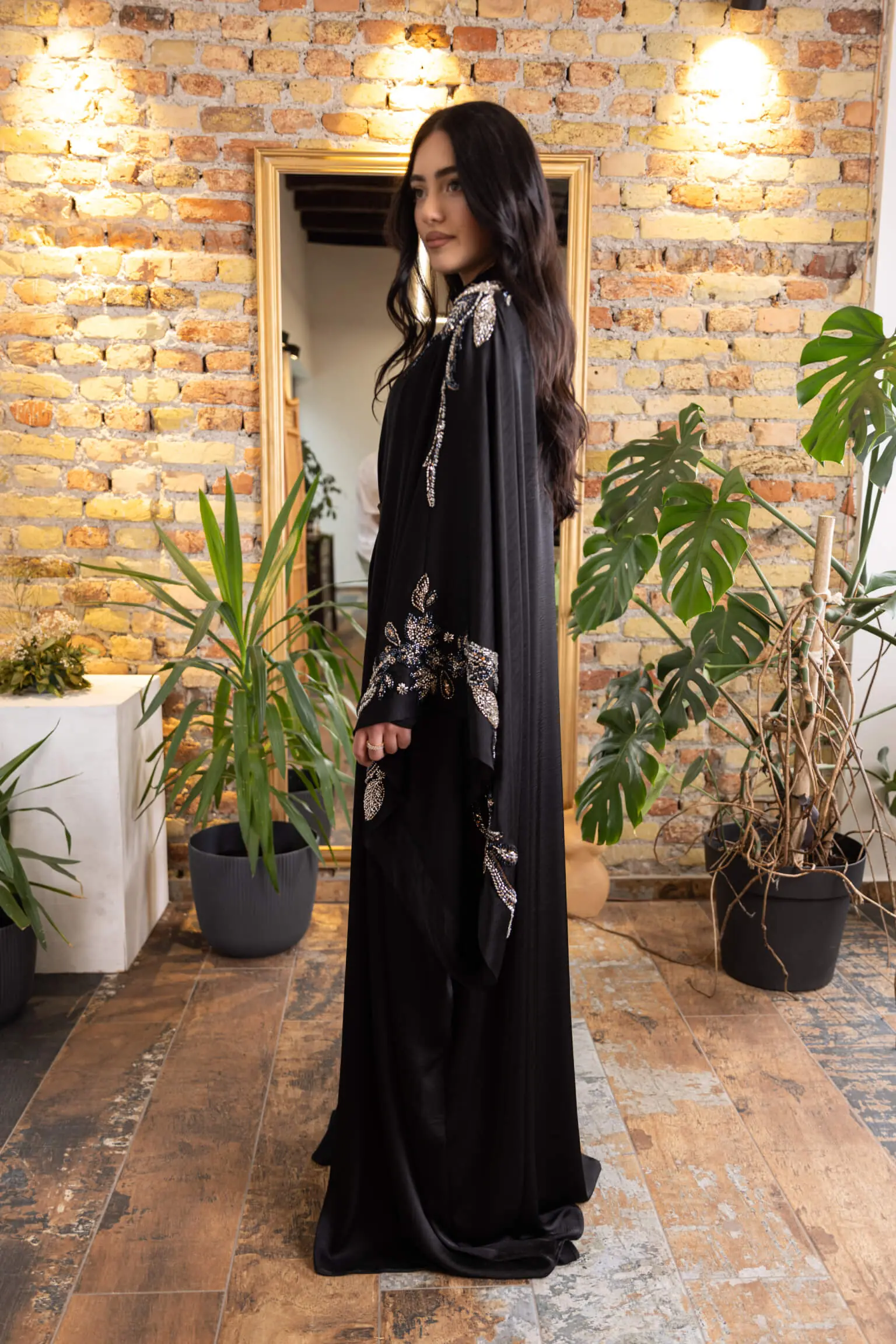 Femme Imperial Embellished Abaya – Black, photo 6