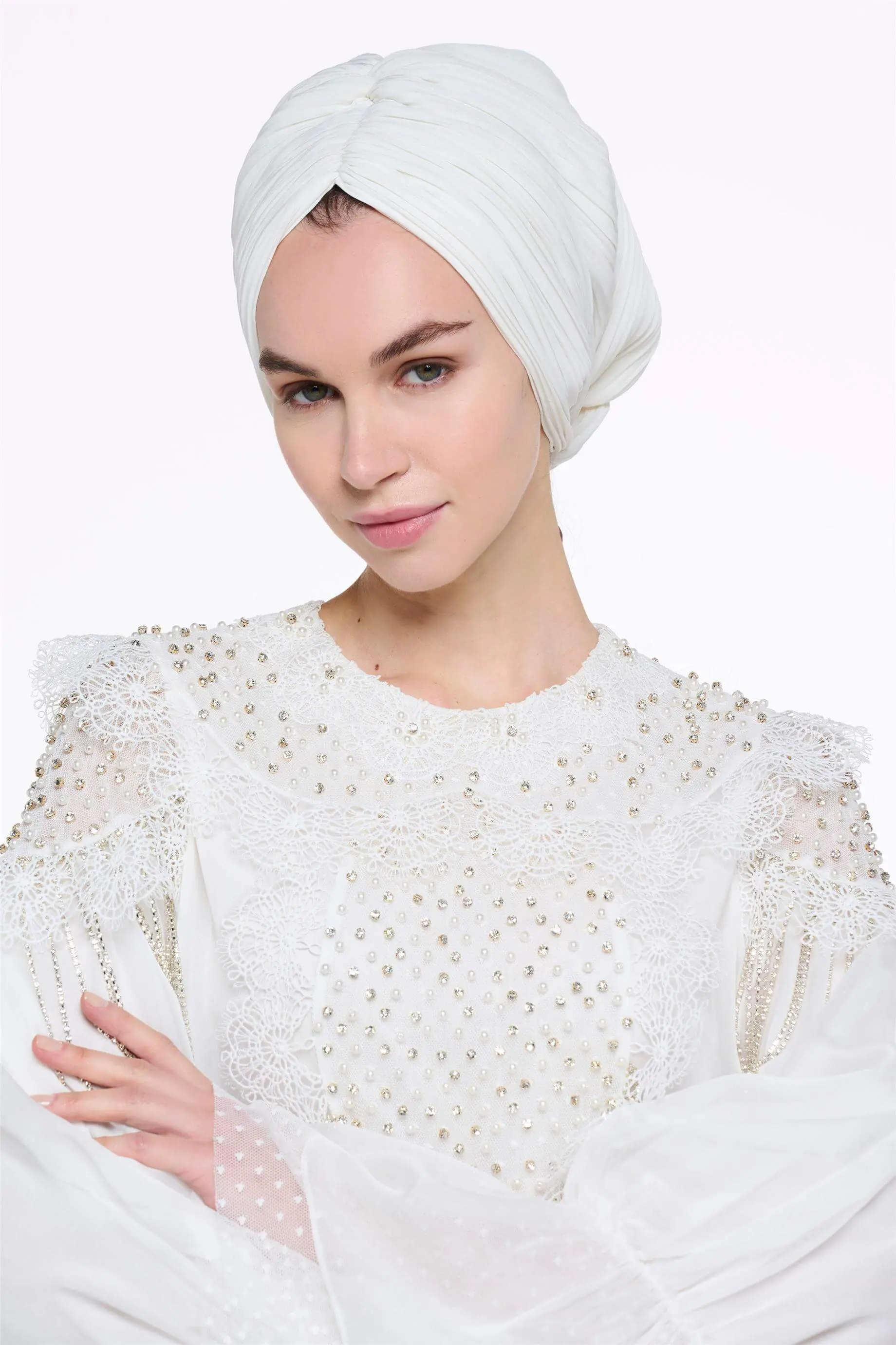 Cross-Wrap Bonnet – White, photo 2