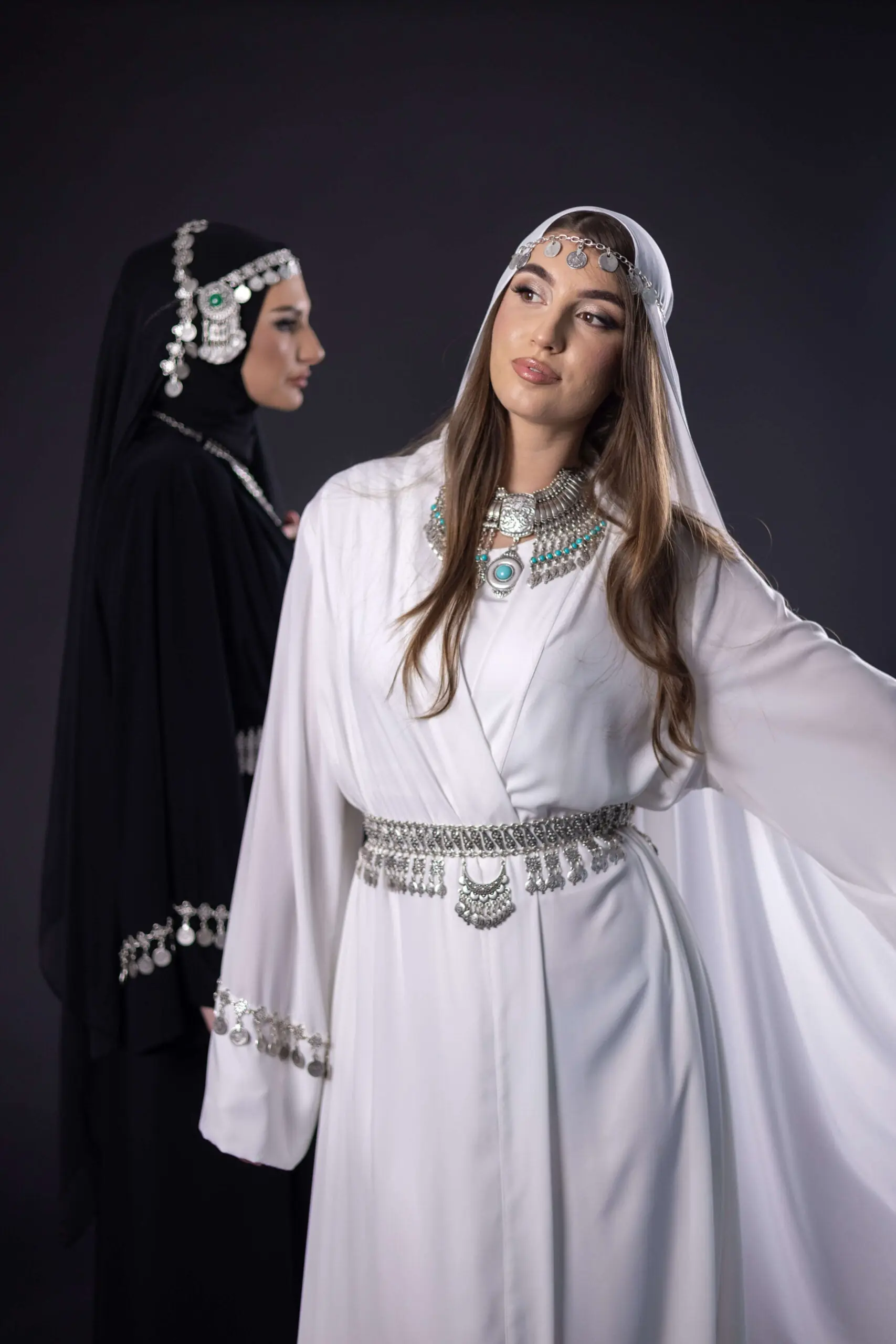 Dignity Ethno Embellished Abaya – White, photo 7
