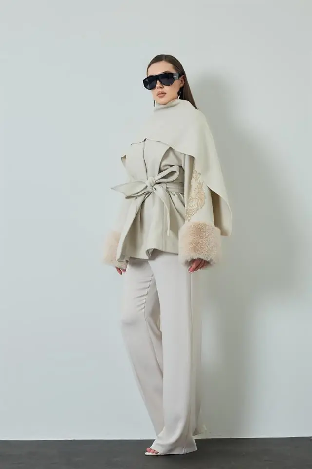 Redefined Fur-Trim Cape Coat – Beige, photo 5