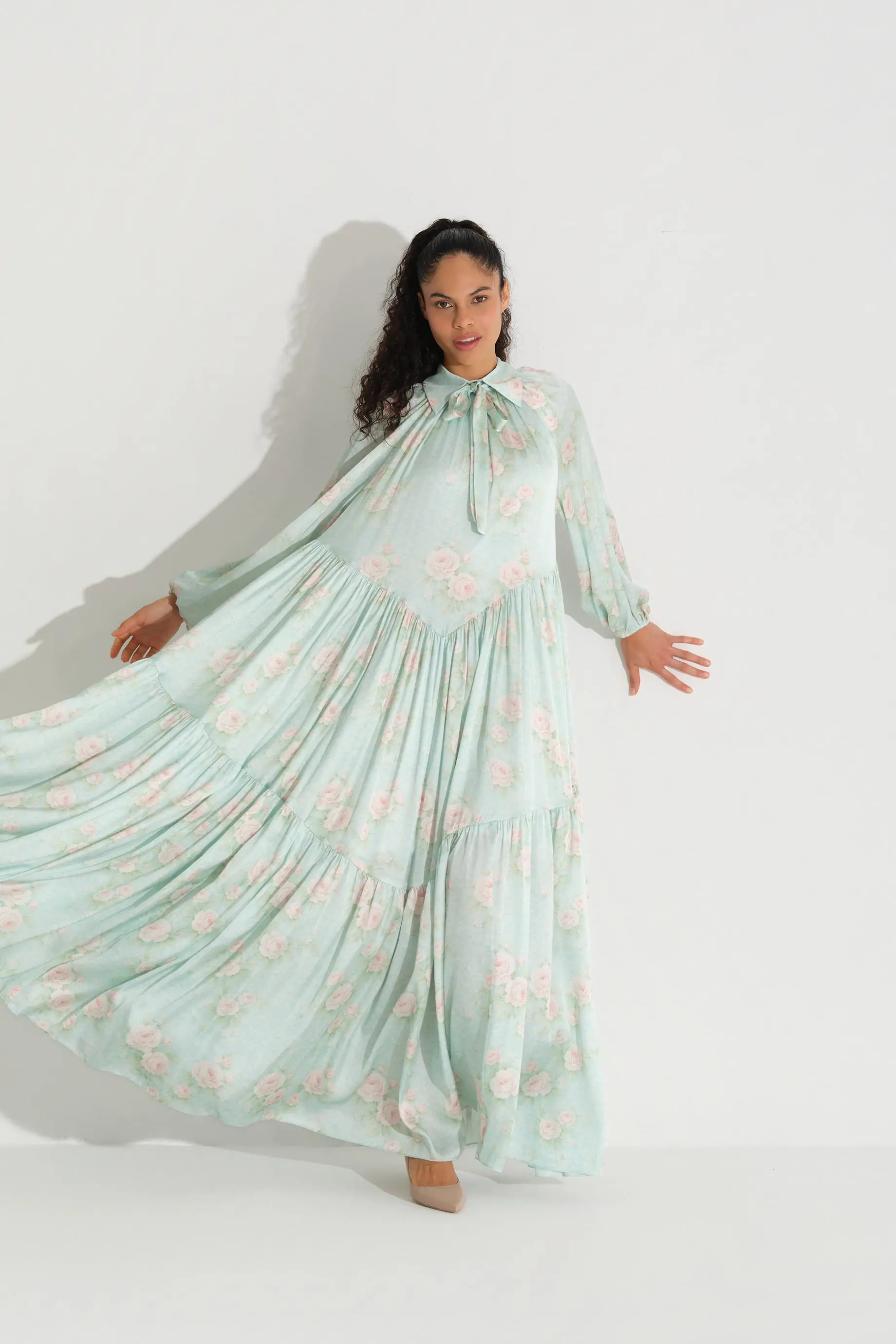 YAKASI FİYONKLU ŞİFON SATEN ELBİSE YEŞİLLL, photo 3