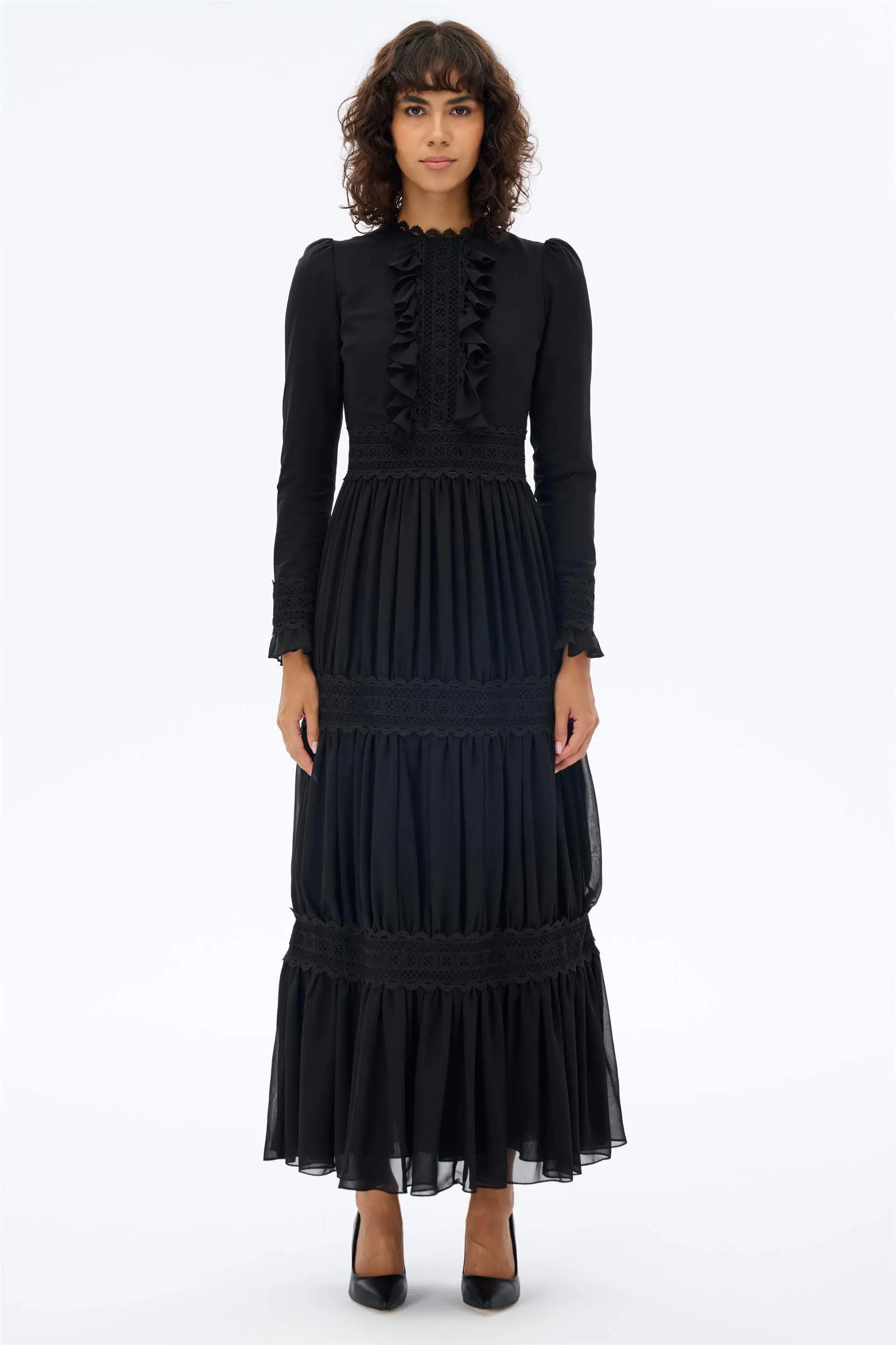 Lace Ruffle Tiered Maxi Dress – Black