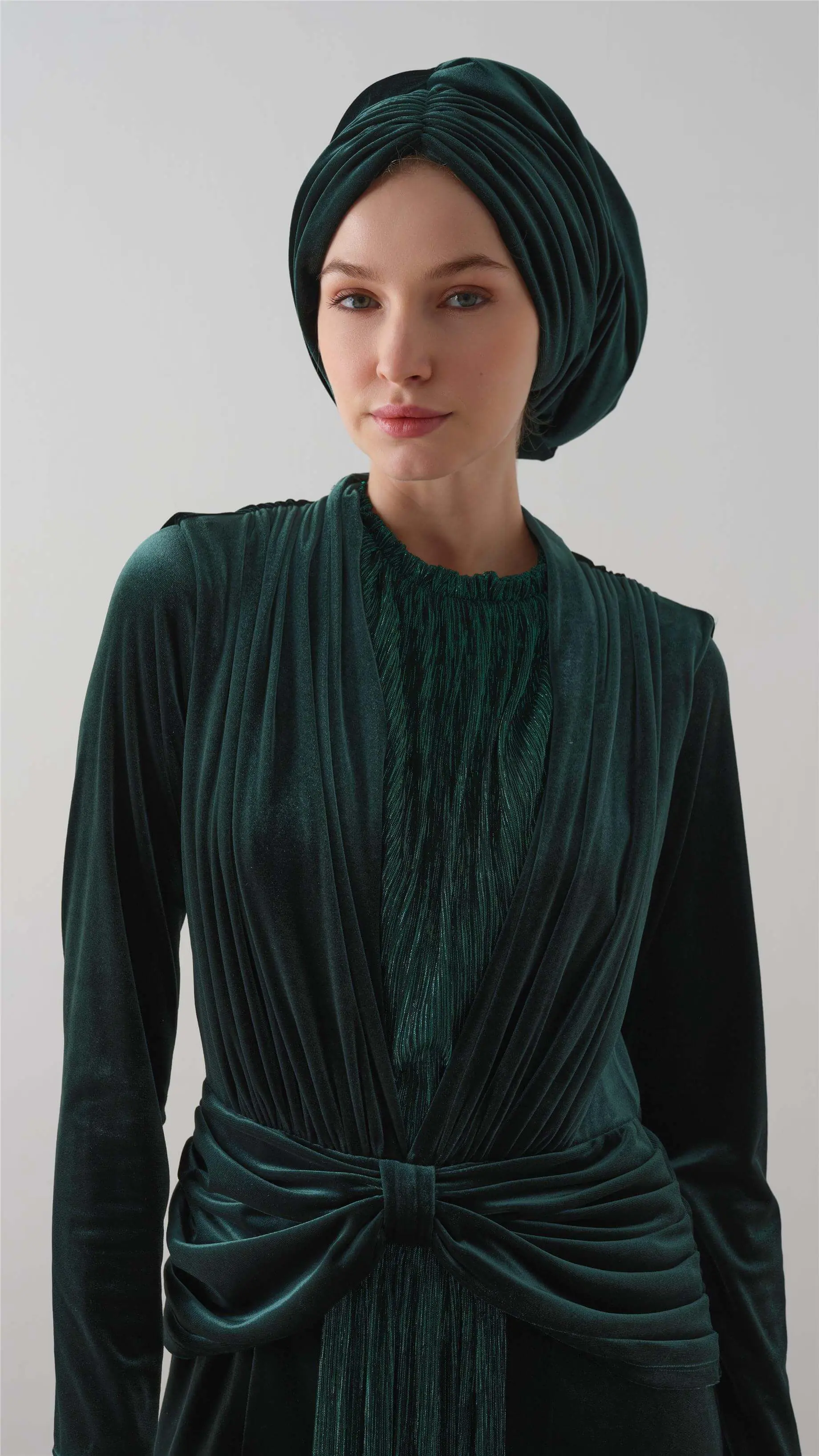 Velvet Drape Bonnet – Emerald Green