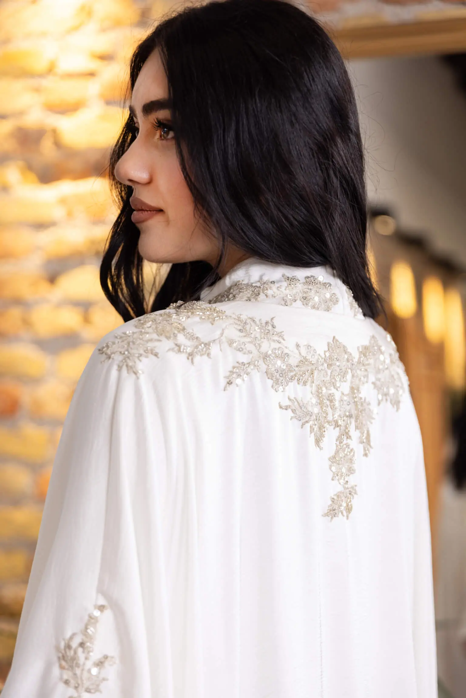 Golden Pulse Embellished Abaya – White, photo 2