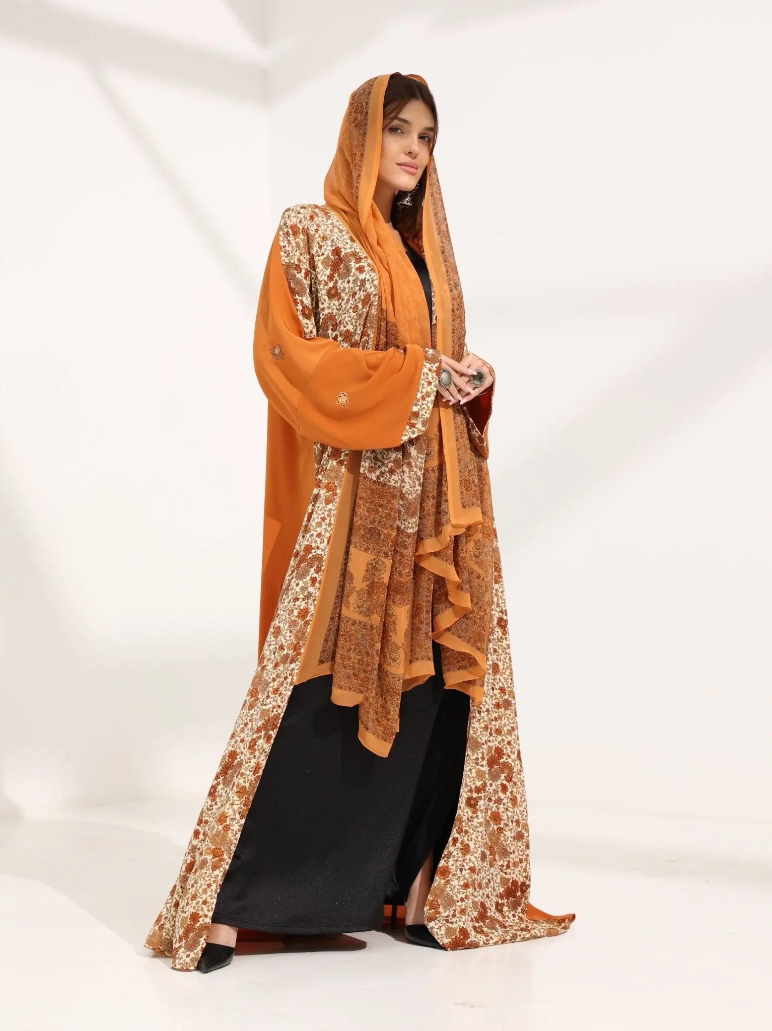 Kashmir Bloom Abaya — Saffron Amber