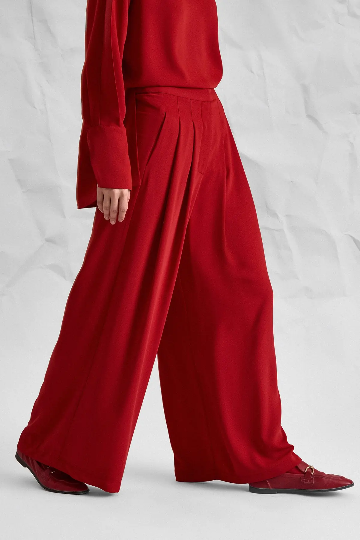 Majesté Atelier No. 05 High-Neck Tunic & Wide-Leg Trouser Set - Red, photo 5