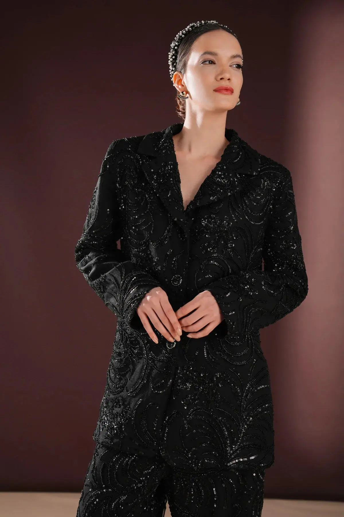 Kaelis Embellished Suit – Black, photo 2