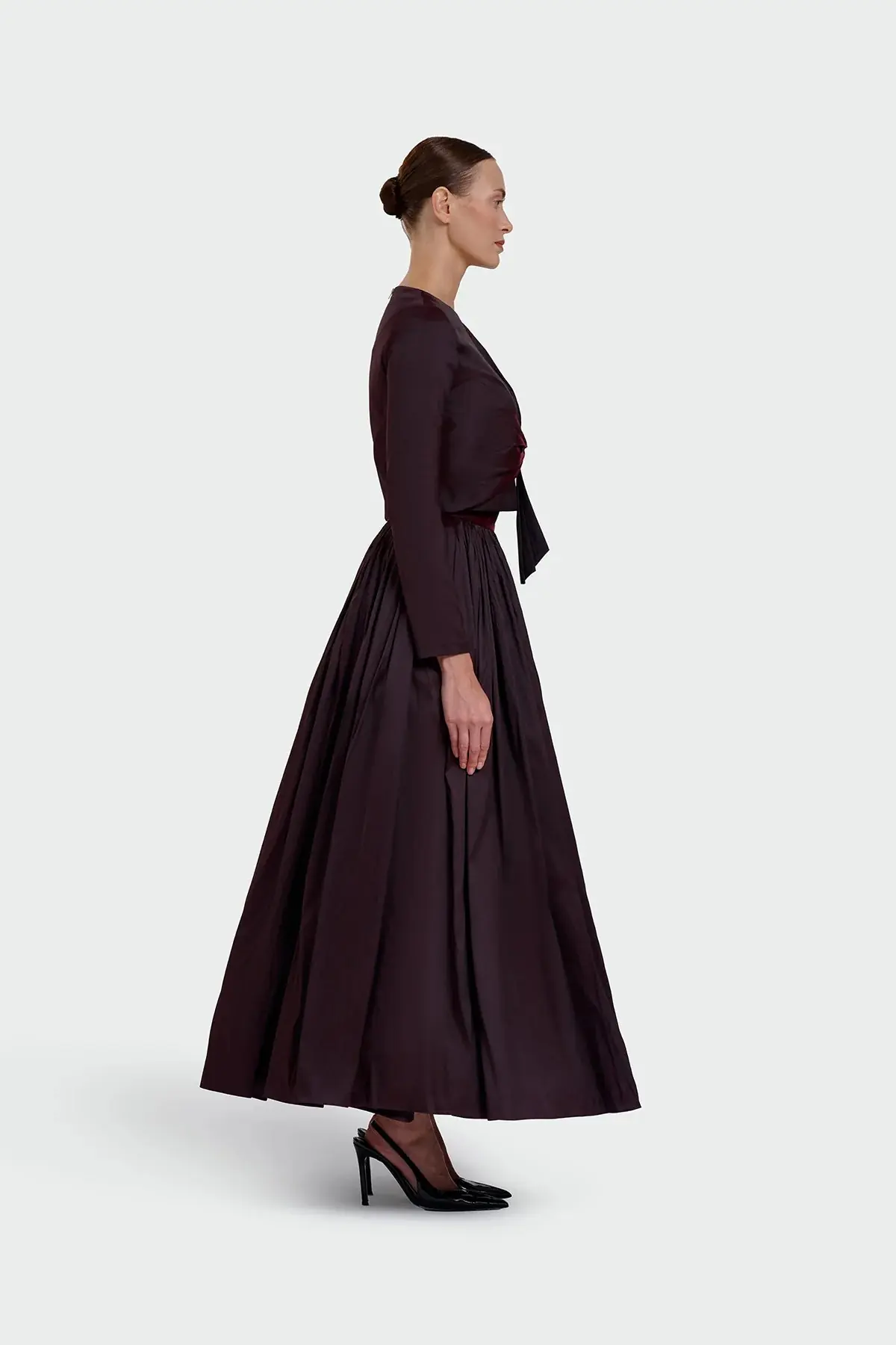 Long-Sleeve Dress with Front Tie Detail - Cherry, photo 3