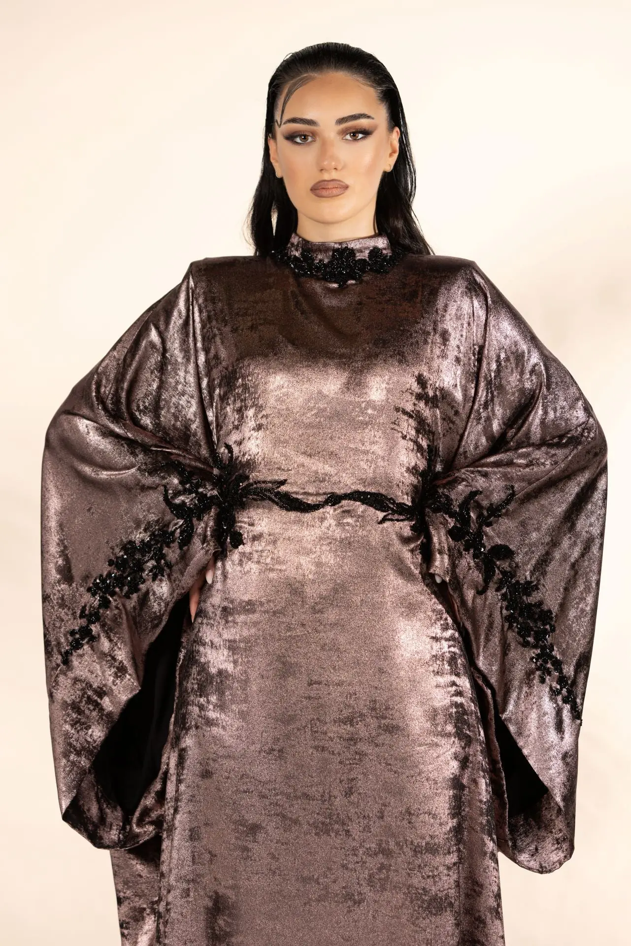 Cosmic Blossom Embellished Abaya – Dusty Rose, photo 3