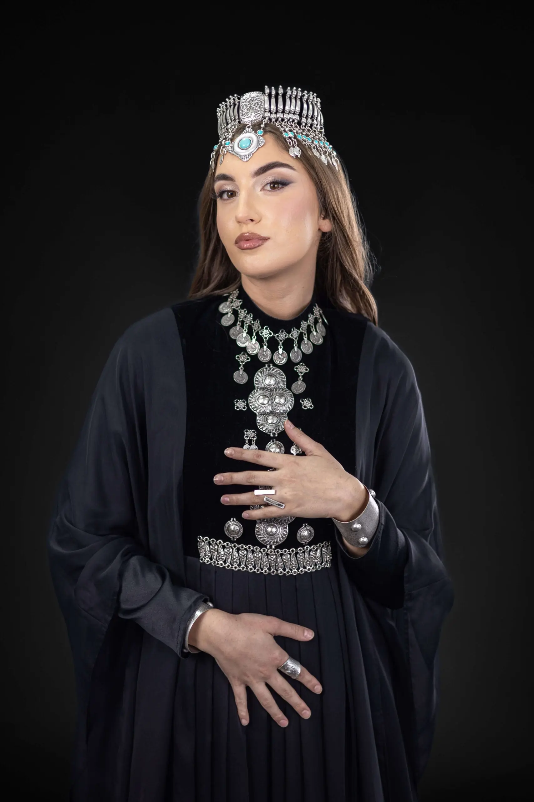 Boldness Embellished Abaya – Black, photo 8