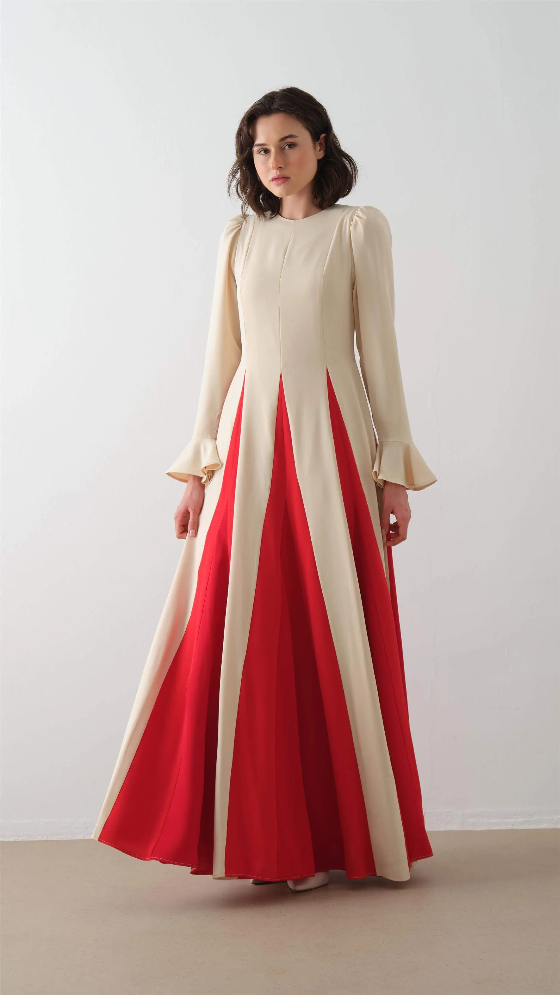 Contrast-Panel Maxi Dress – Beige, photo 3