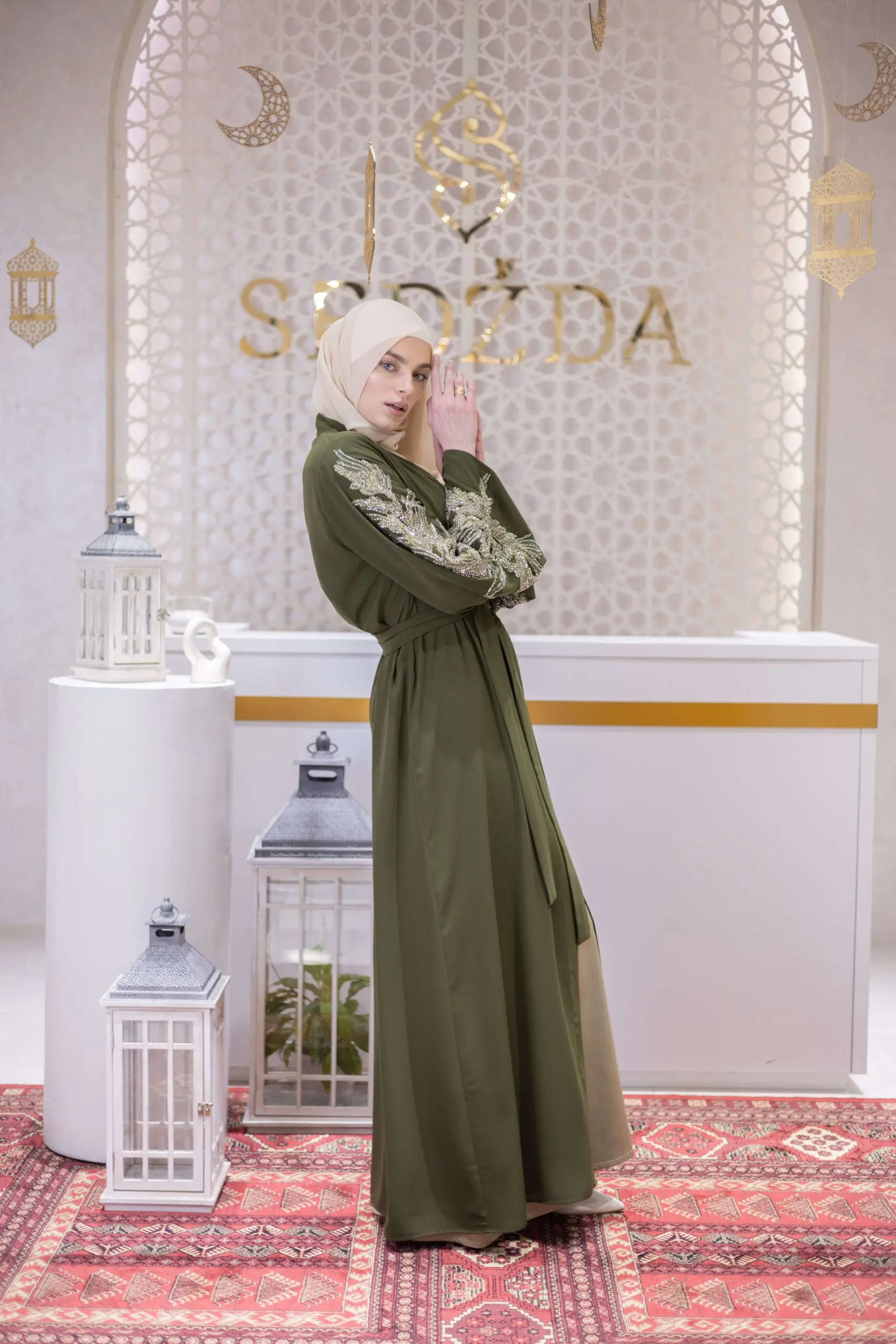 Majestic Whisper Embellished Abaya – Green, photo 5
