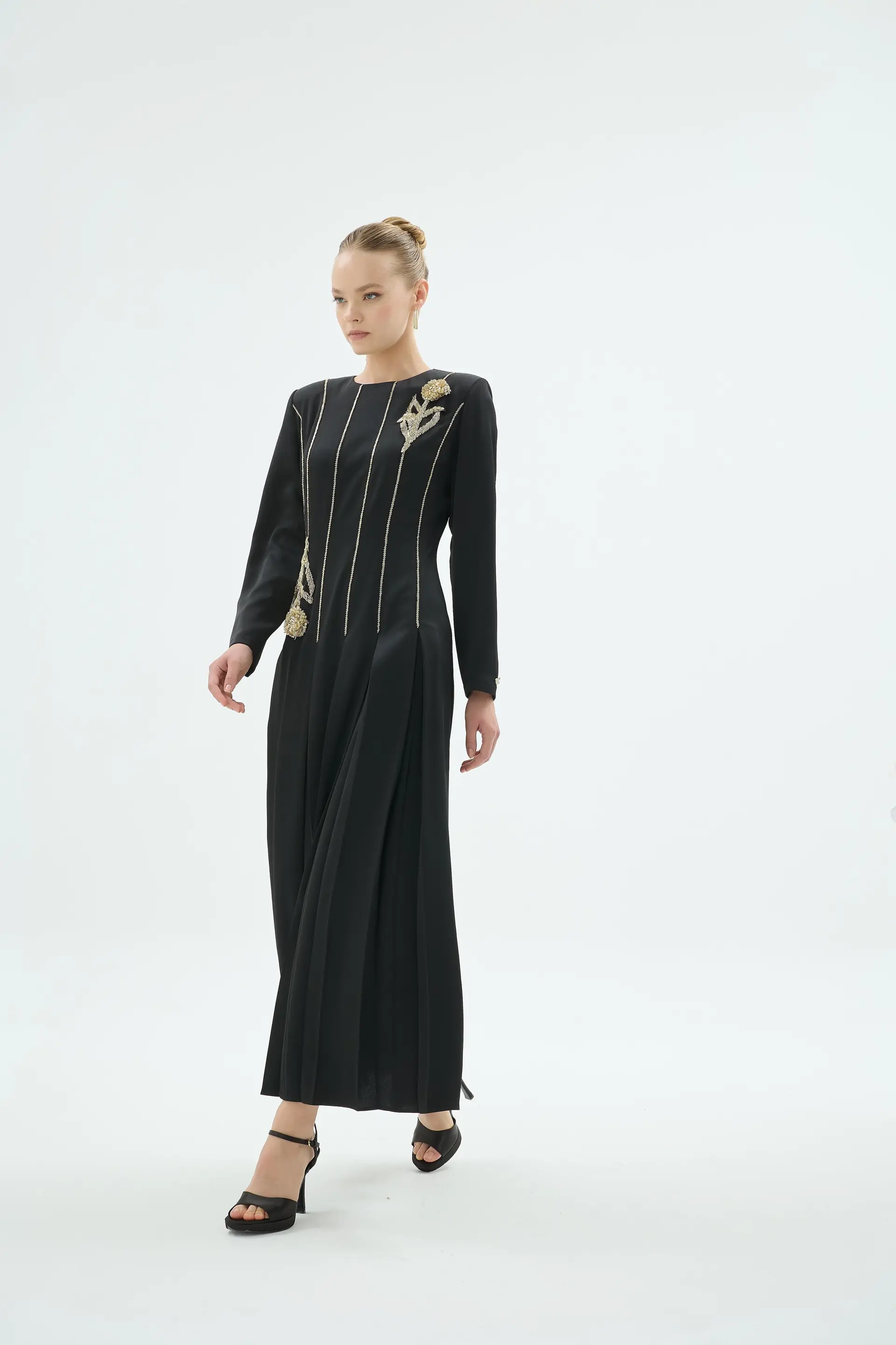Mia Embroidered Pleated Evening Dress – Black, photo 5