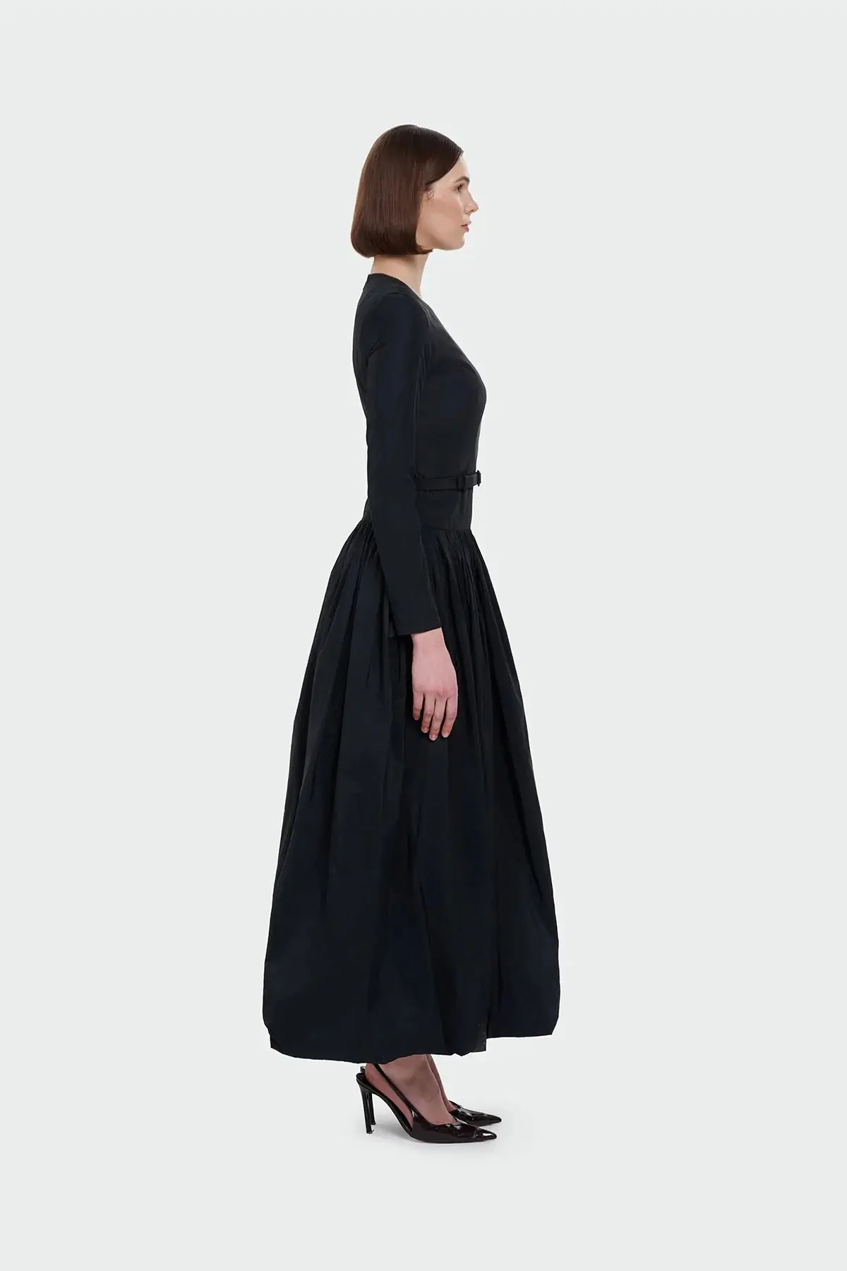 Long-Sleeved Evening Dress with Belt Detail - Black, photo 3