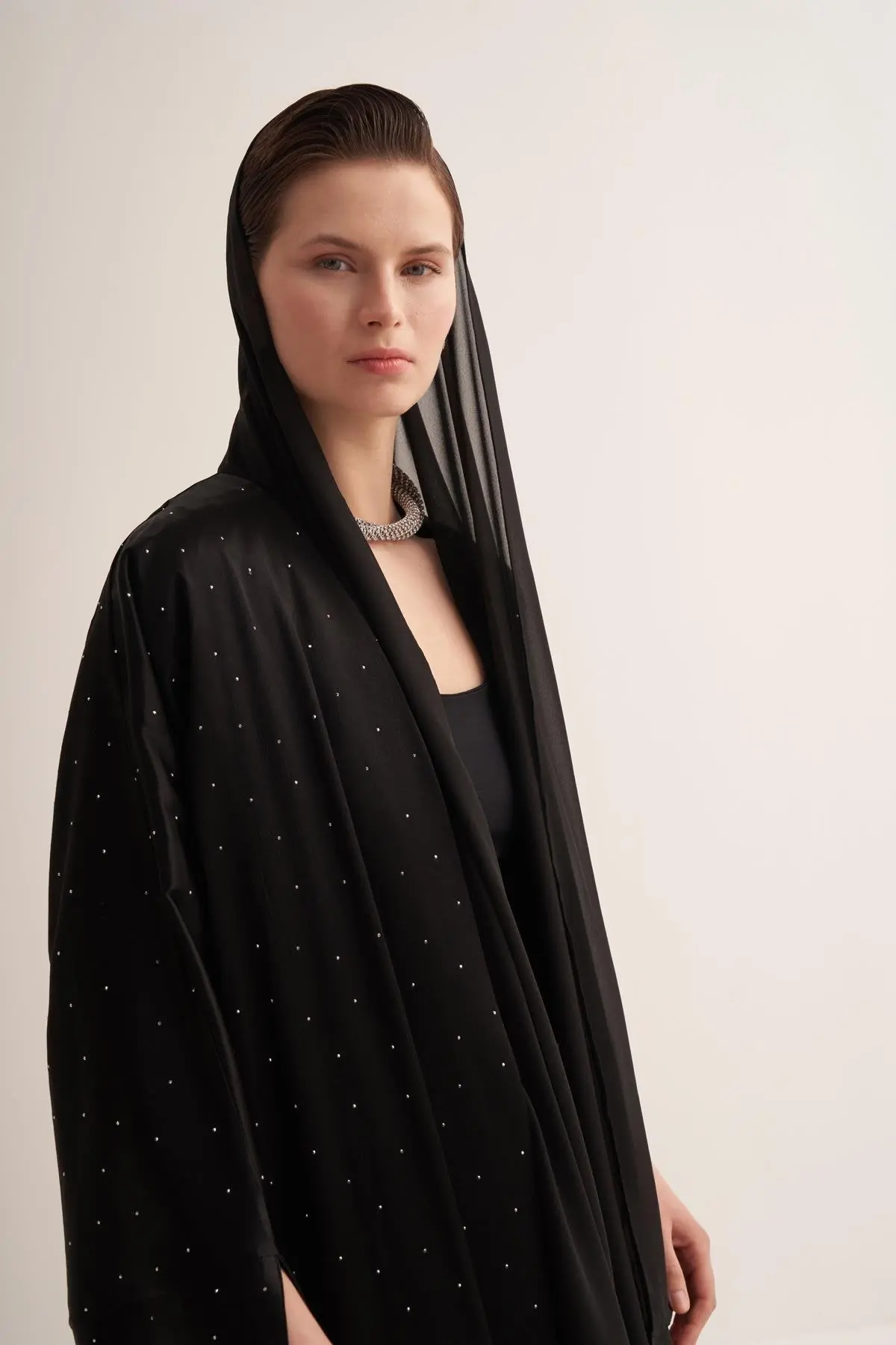 Stylish Black Abaya & Matching Scarf Set, photo 3
