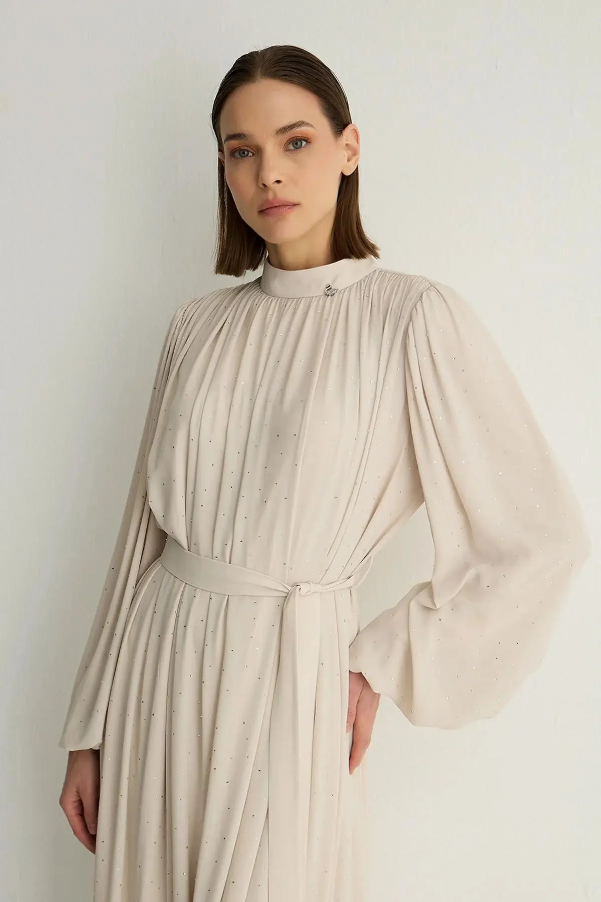 Veluna Embellished Pleated Dress – Stone, photo 2