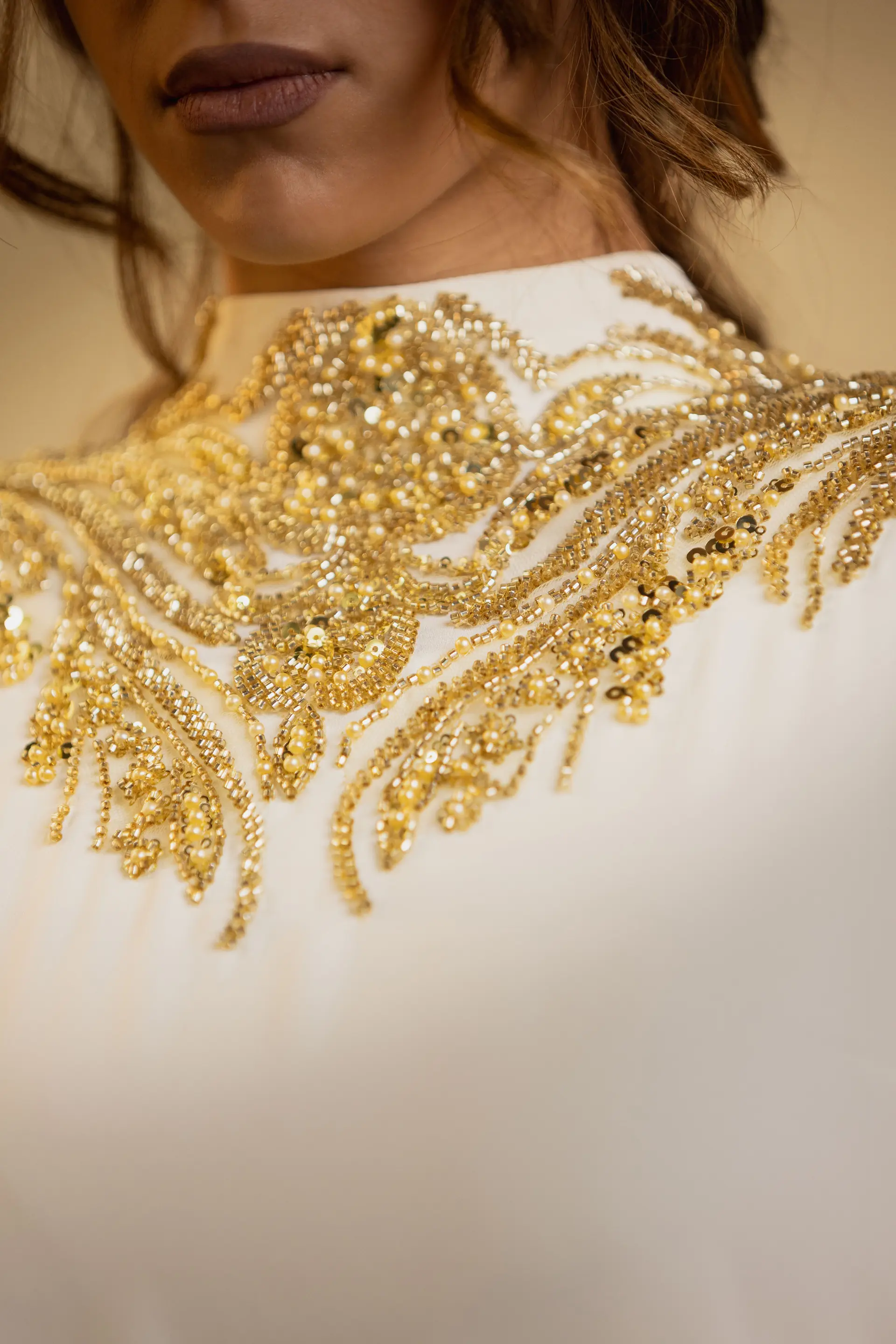 Golden Mirage Embellished Abaya – White, photo 4