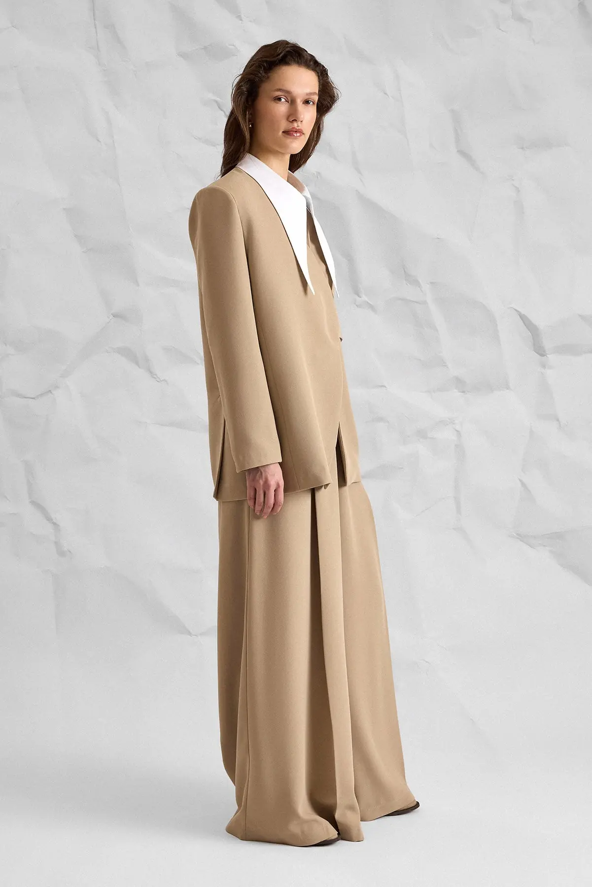 Majesté Atelier No. 09 Tailored Blazer & Wide-Leg Trouser Set - Camel, photo 5