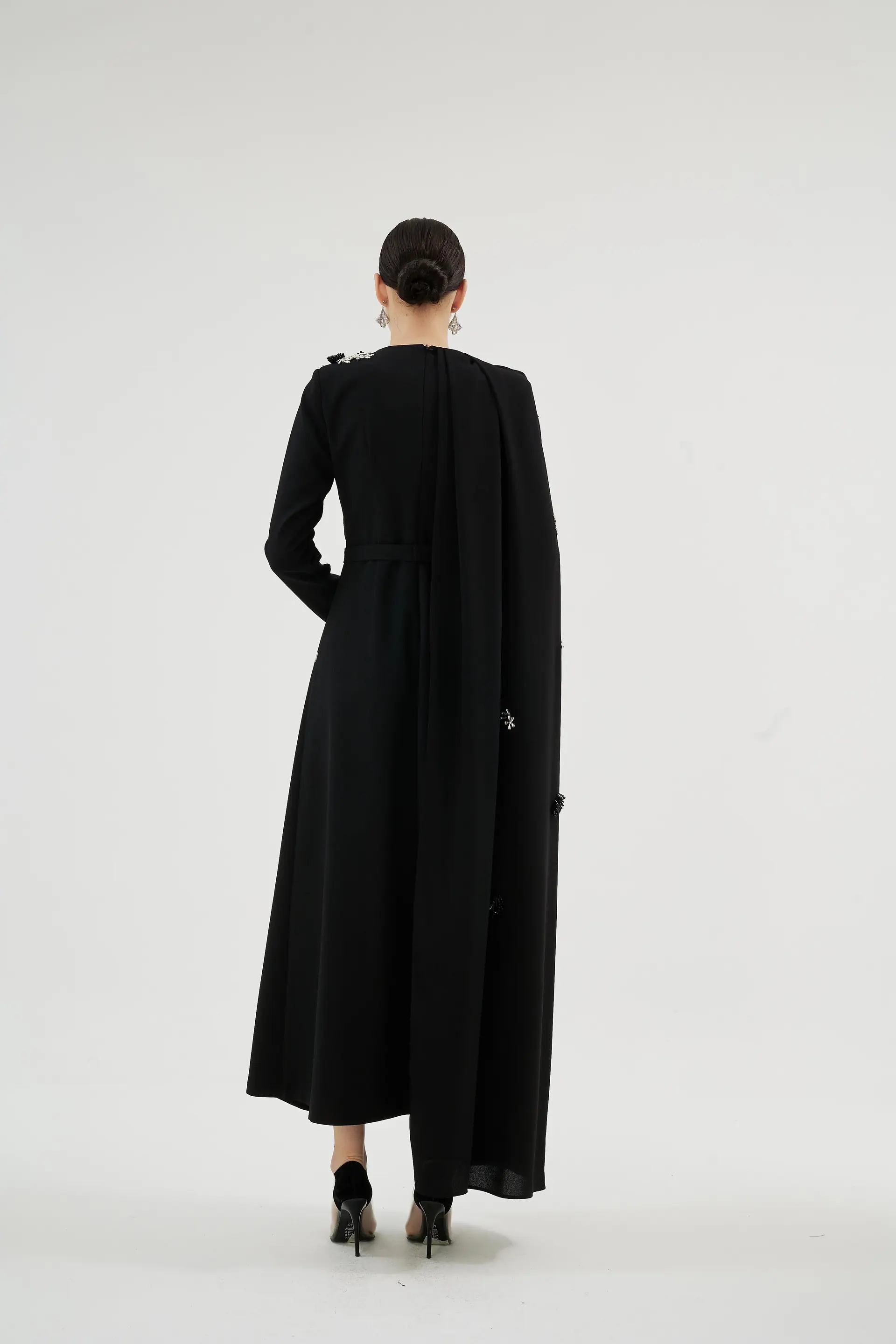 Liliowy Cape Detail Dress – Black, photo 4