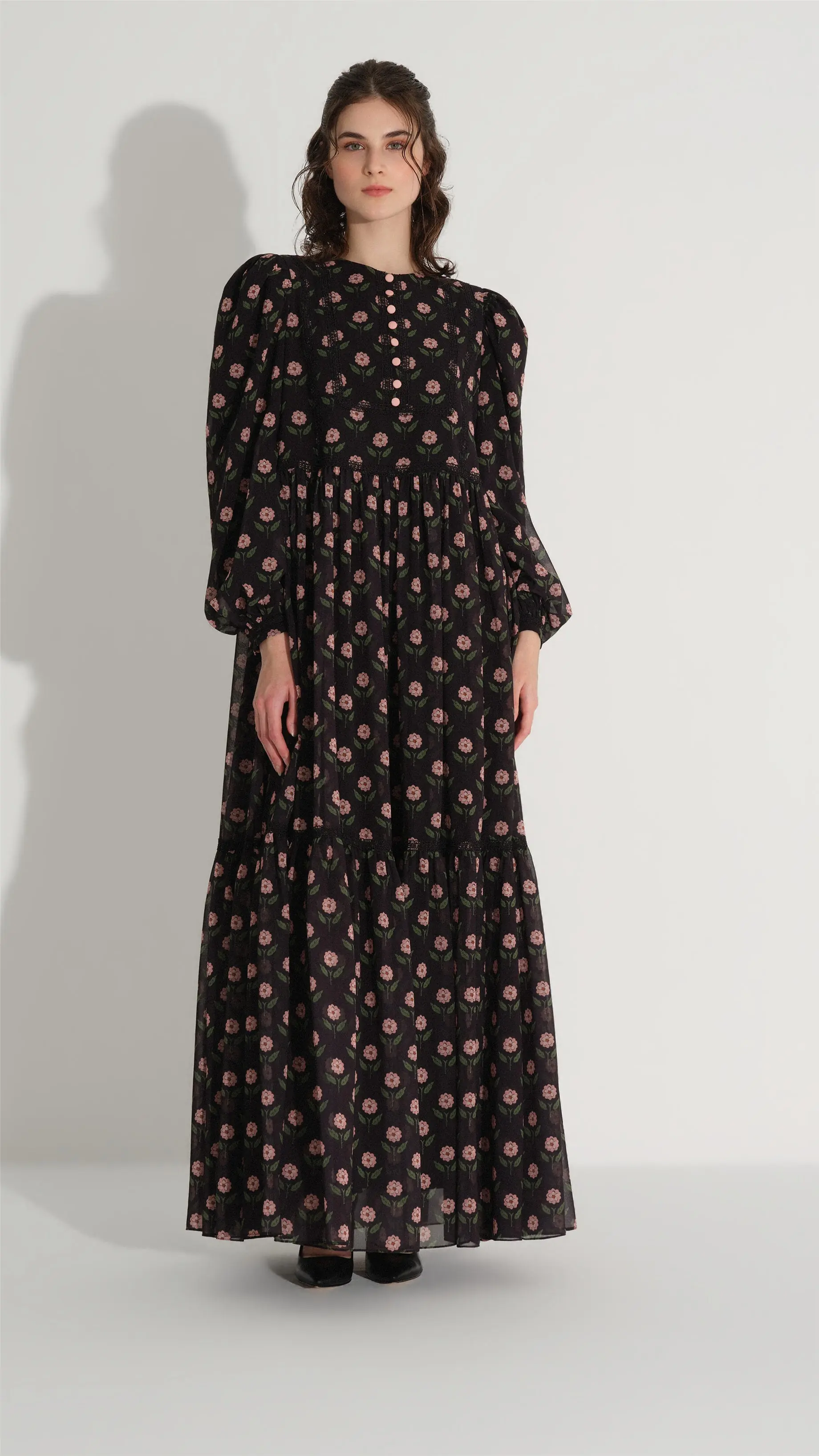 Fine Lace Trim Dress – Black
