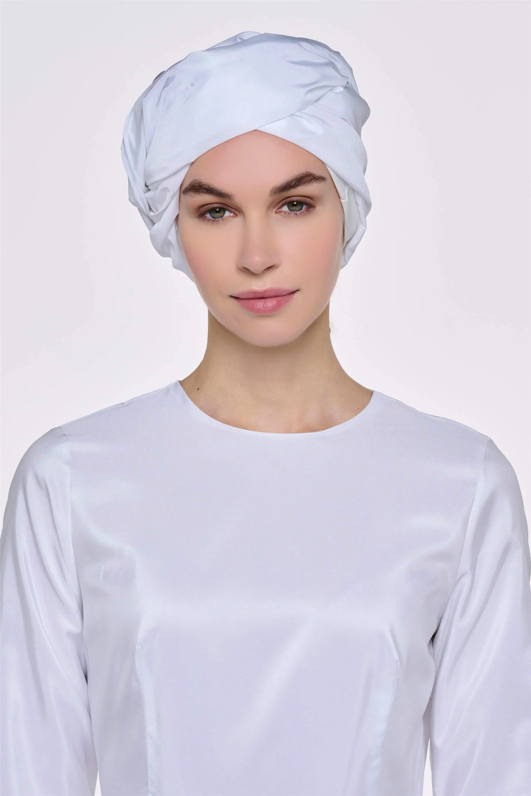 White Taffeta Bonnet with Inner Wire
