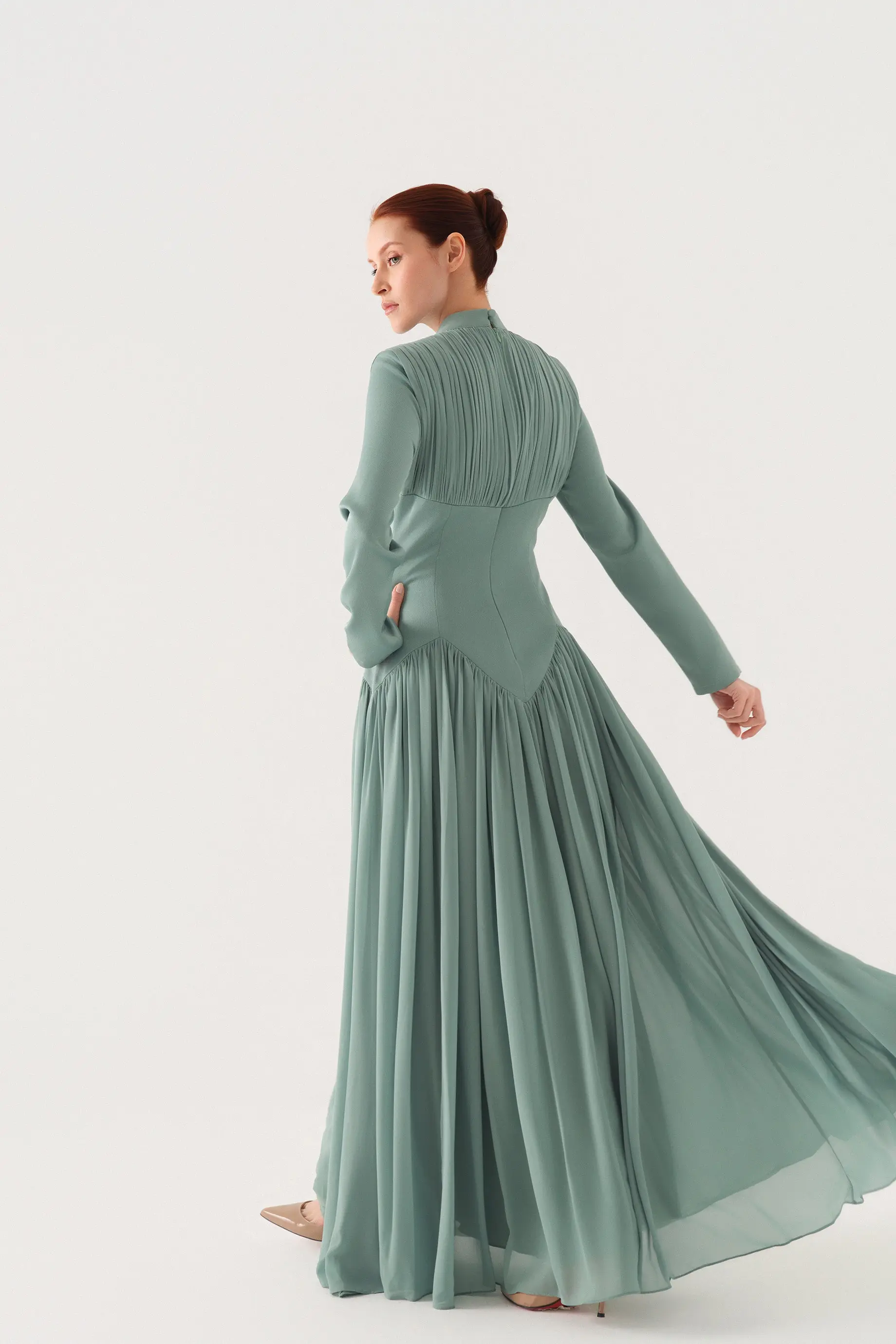 Bow-Neck Corset-Waist Crepe Maxi Dress – Dark Mint, photo 3