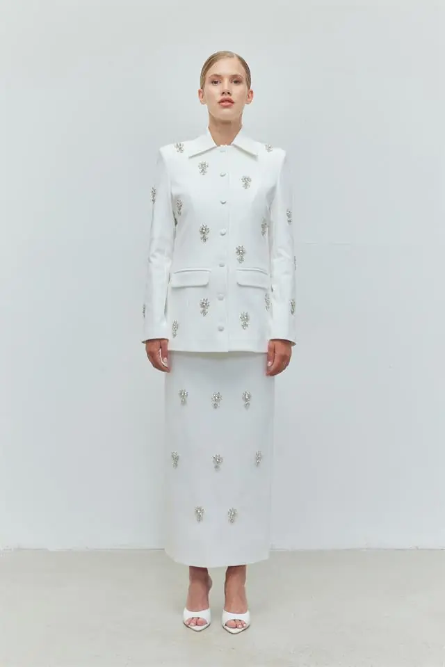 Pearl Majesty Embellished Skirt Set – White