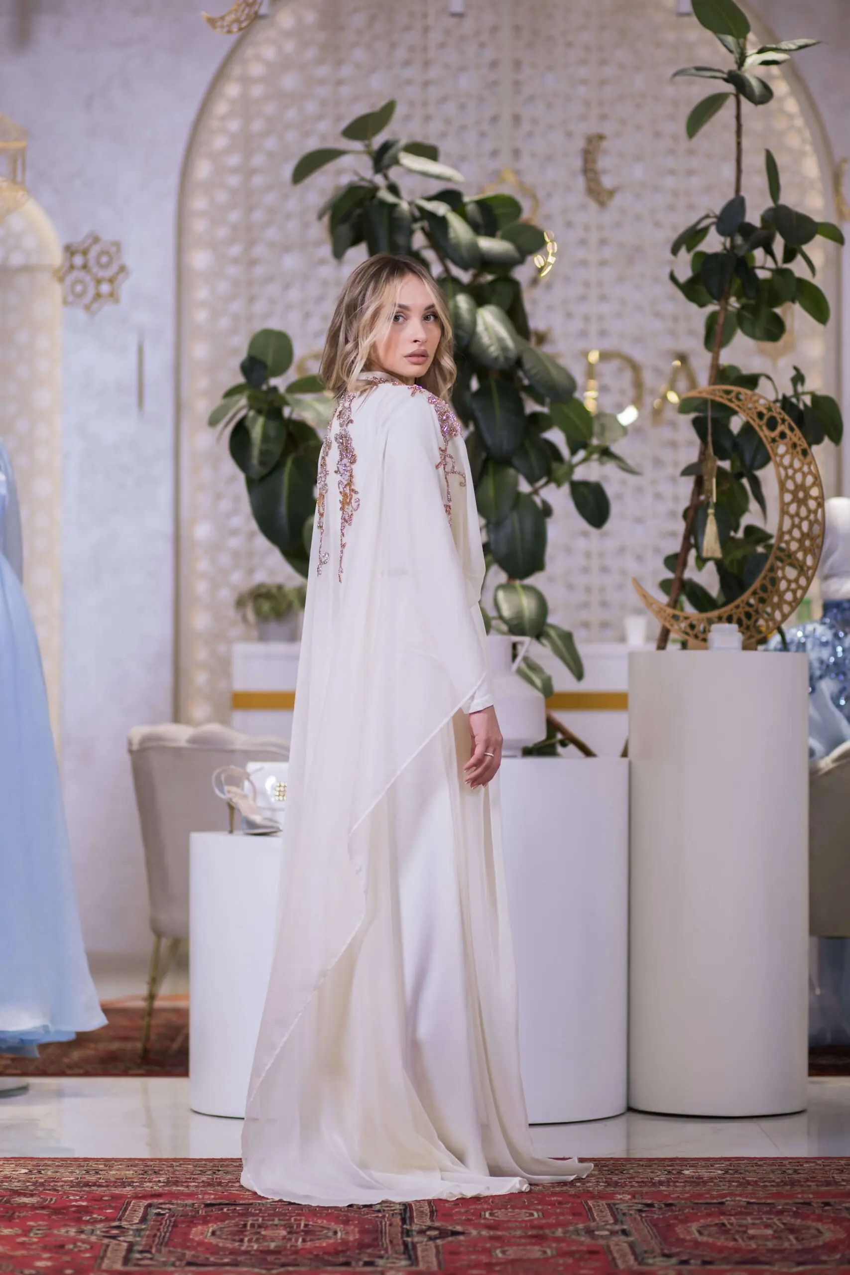Royal Veil Embellished Abaya – White, photo 4