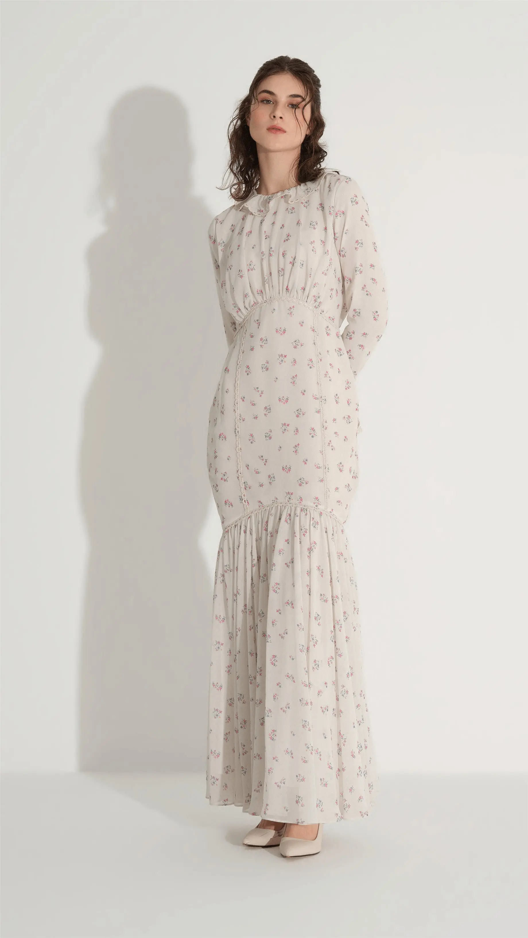 Lace Detail Mermaid Dress – Ecru, photo 3