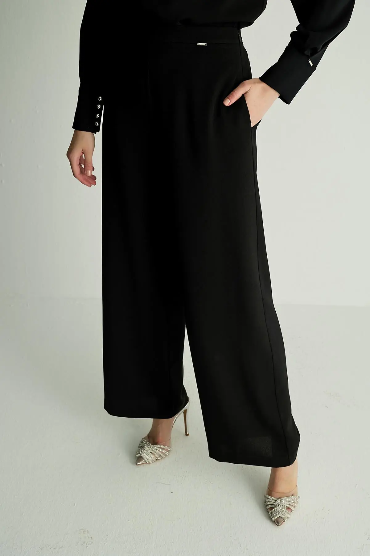 Pure Tailored Trousers – Black