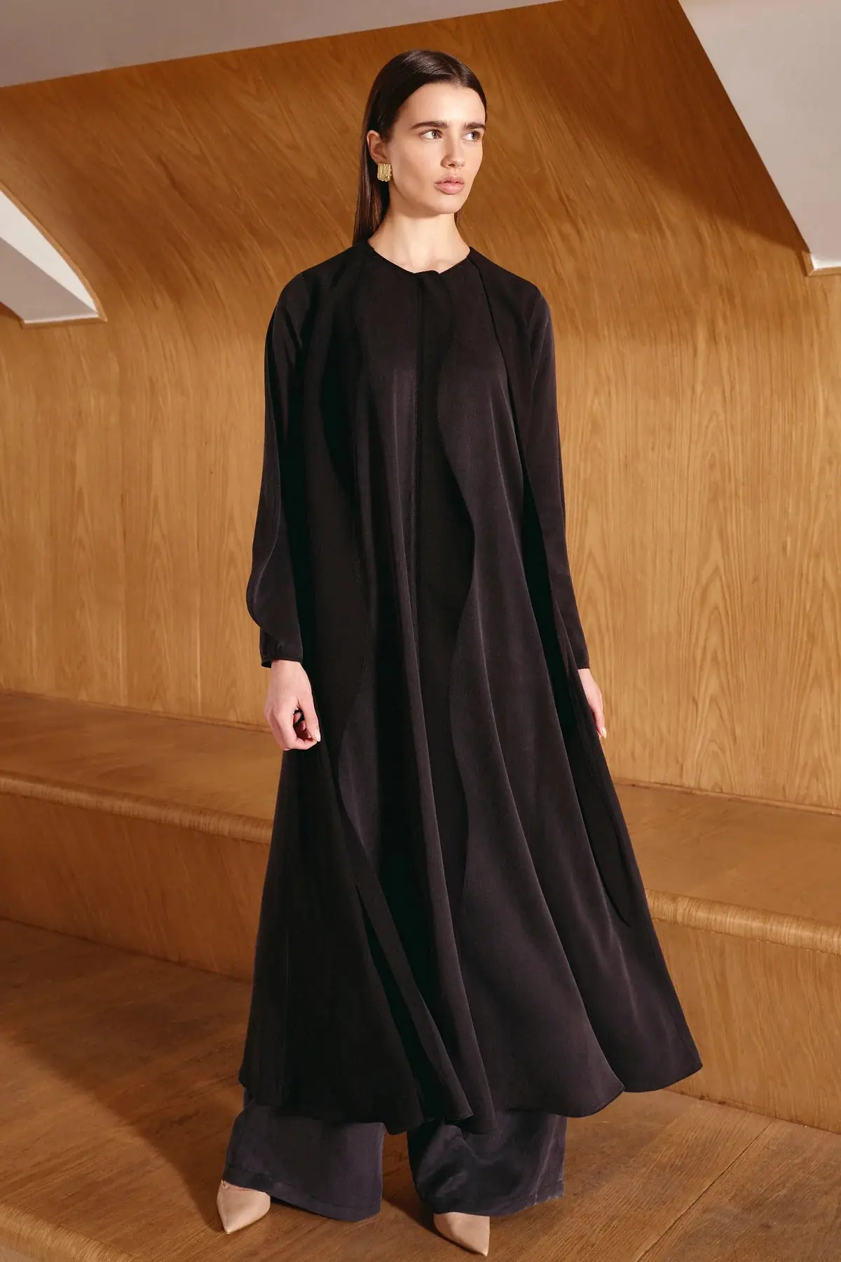 Long-Sleeve Tencel Abaya – Black