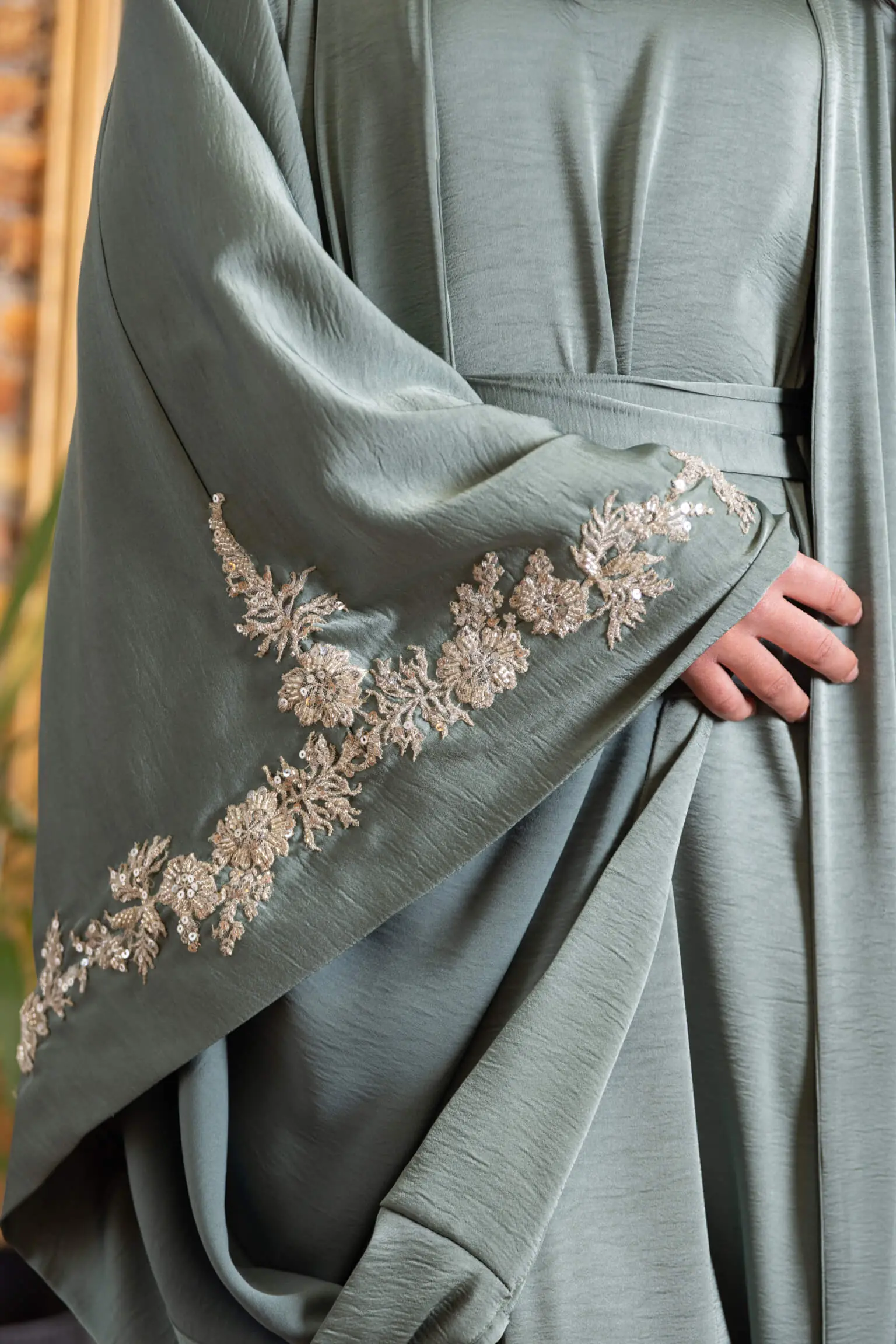 Golden Authority Embellished Abaya – Green, photo 4