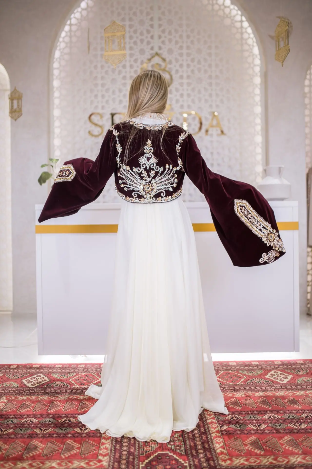 Moon Cascade Embellished Velvet Kaftan – Plum, photo 7