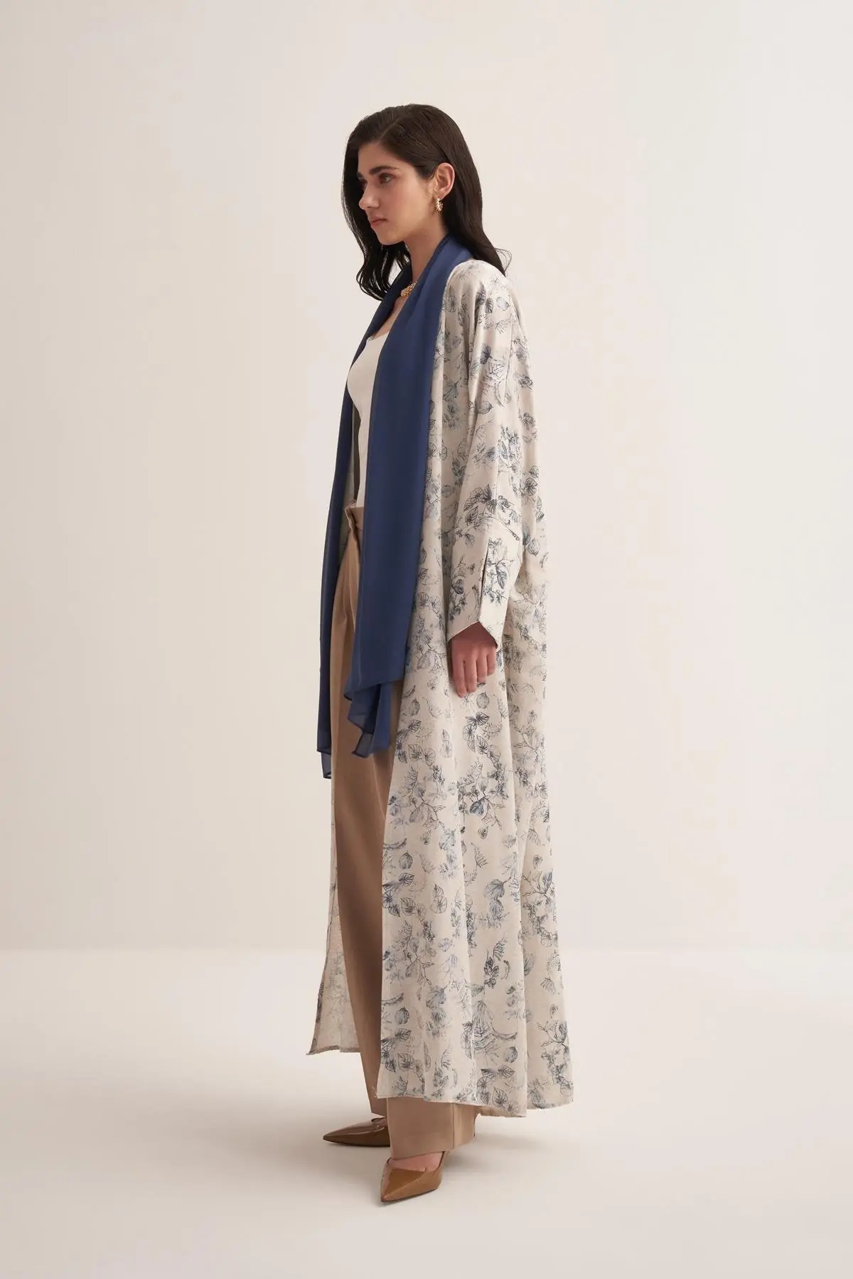 Liora Blue Floral Abaya with Matching Scarf, photo 2