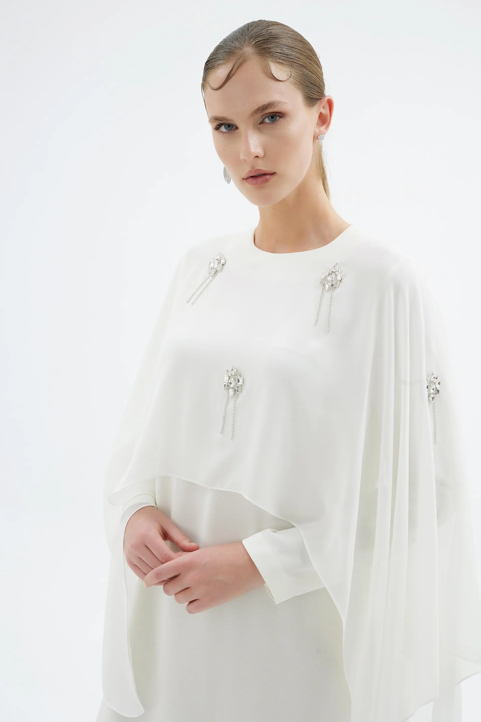 Alera Embellished Cape Dress – Ecru, photo 2